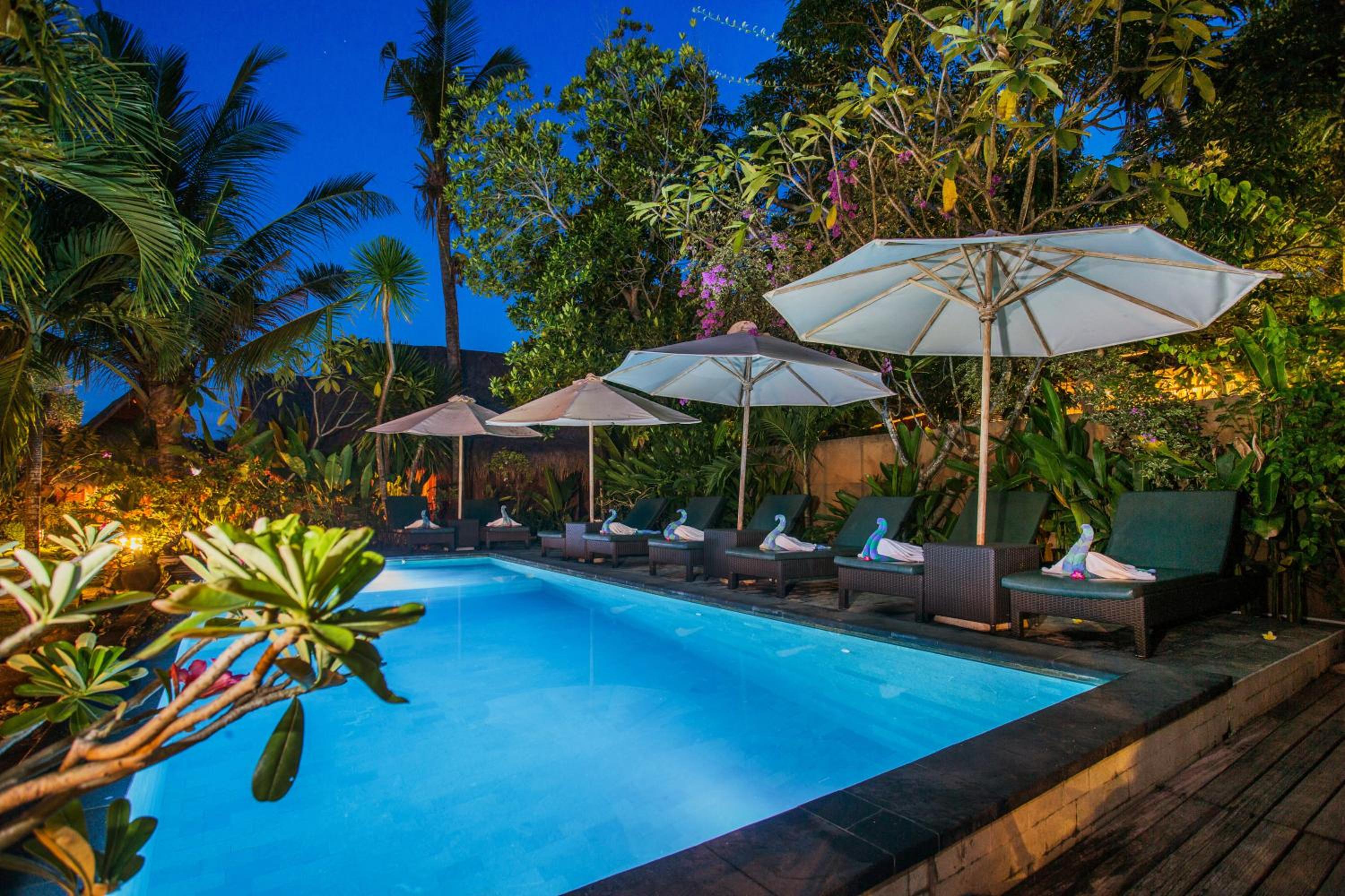 TS Hut Lembongan