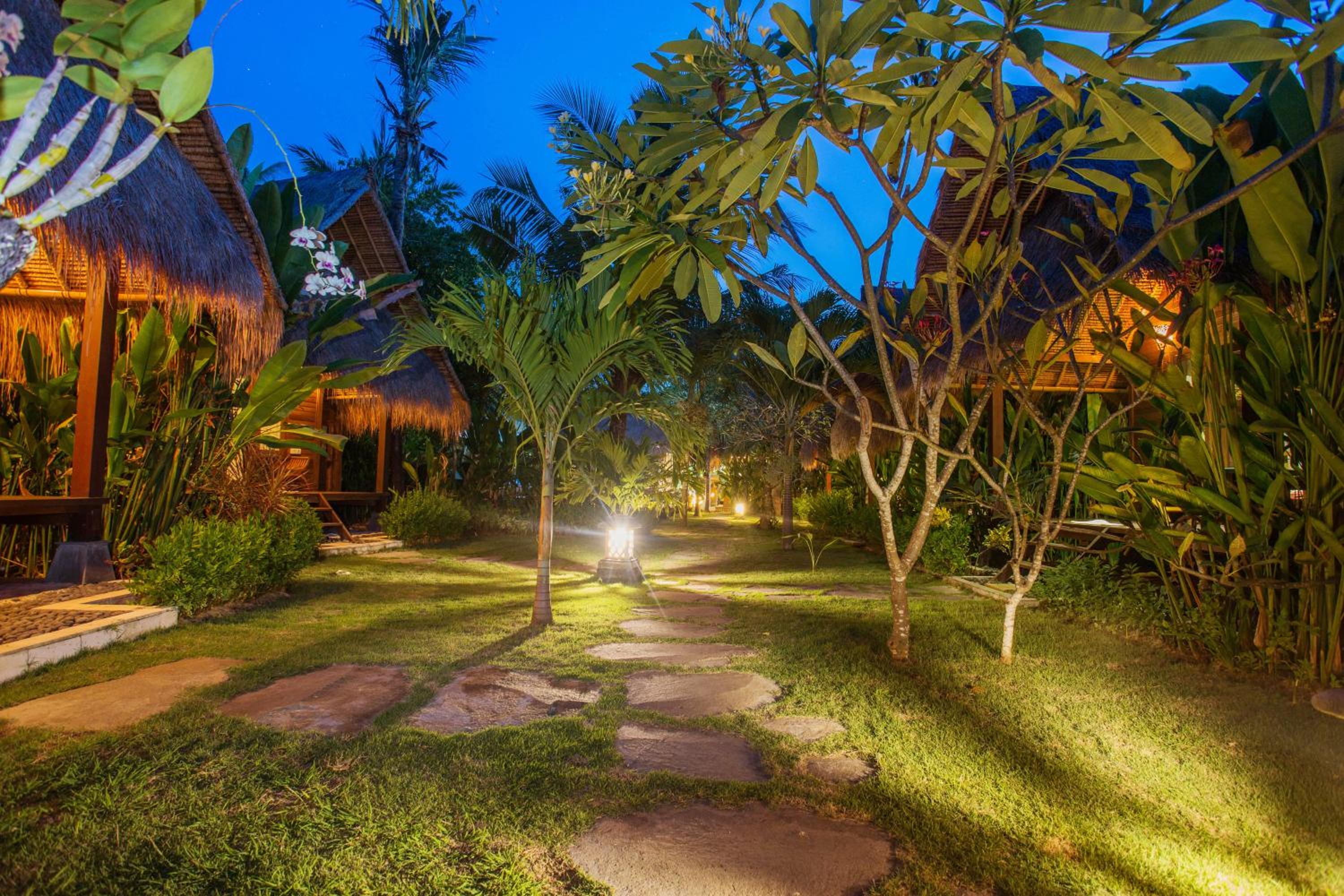 TS Hut Lembongan
