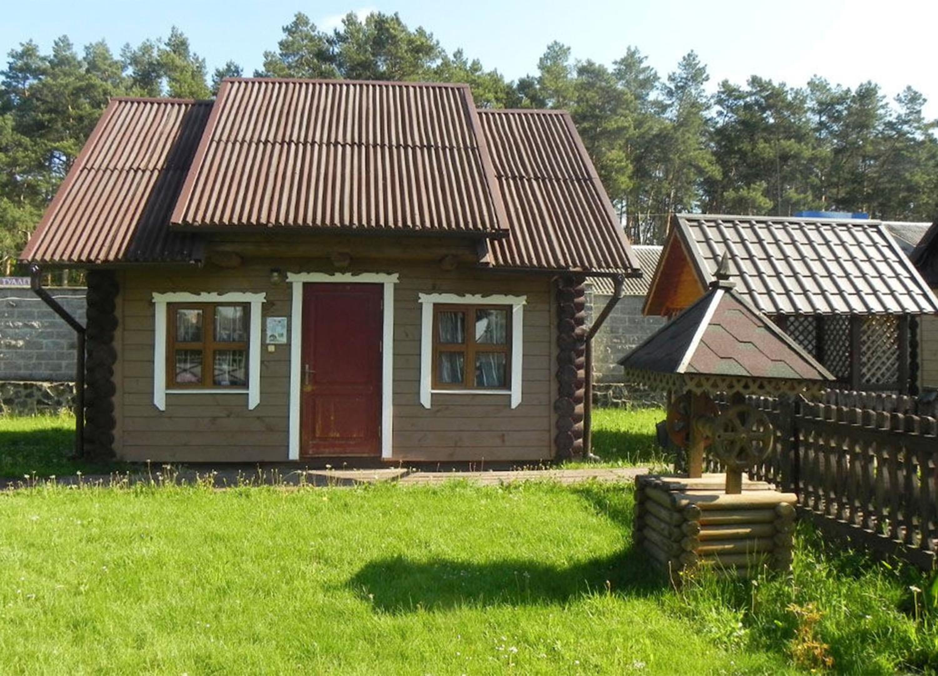 Hotel and restaurant complex Skolmo