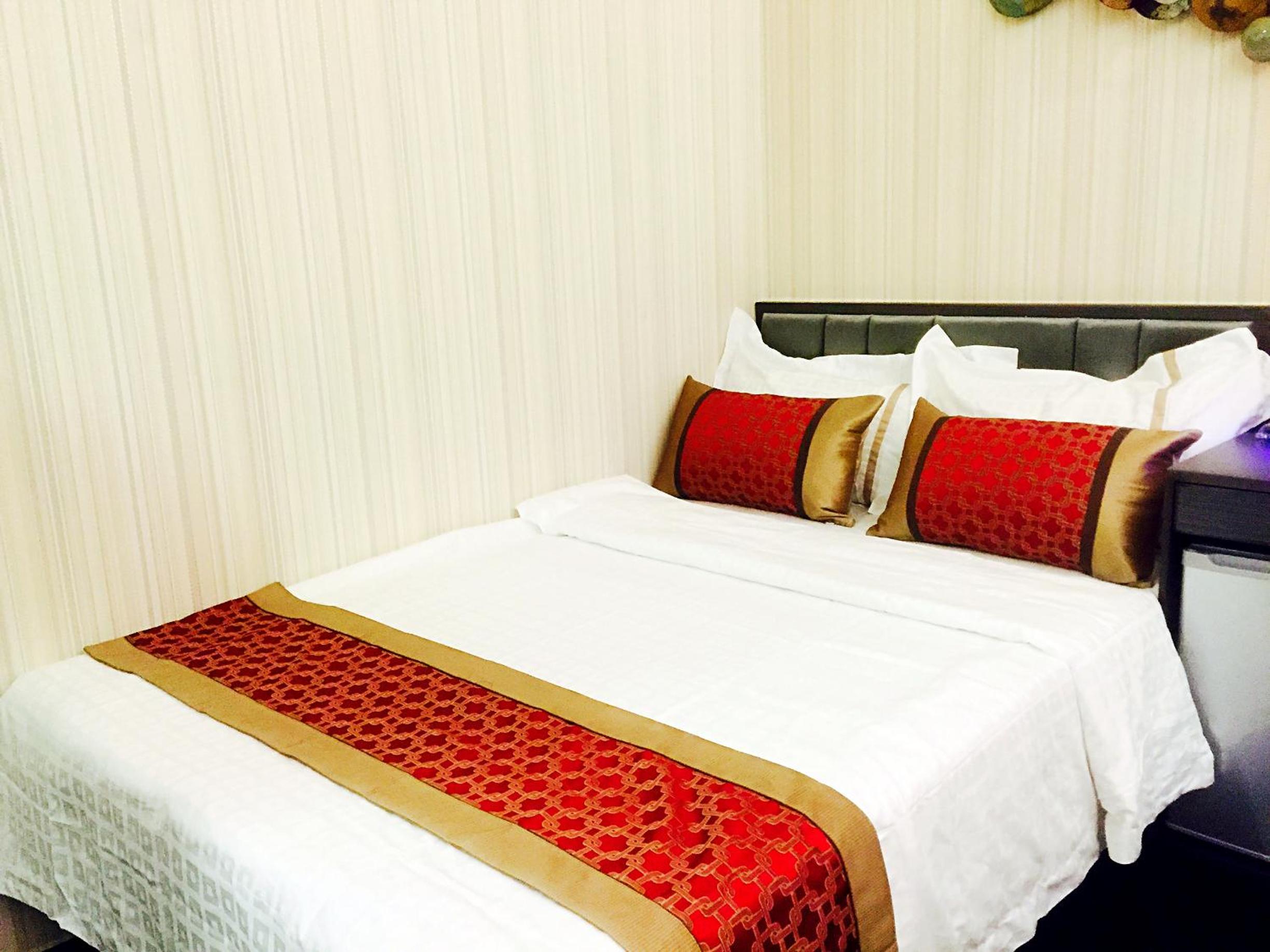 Seasons Hotel