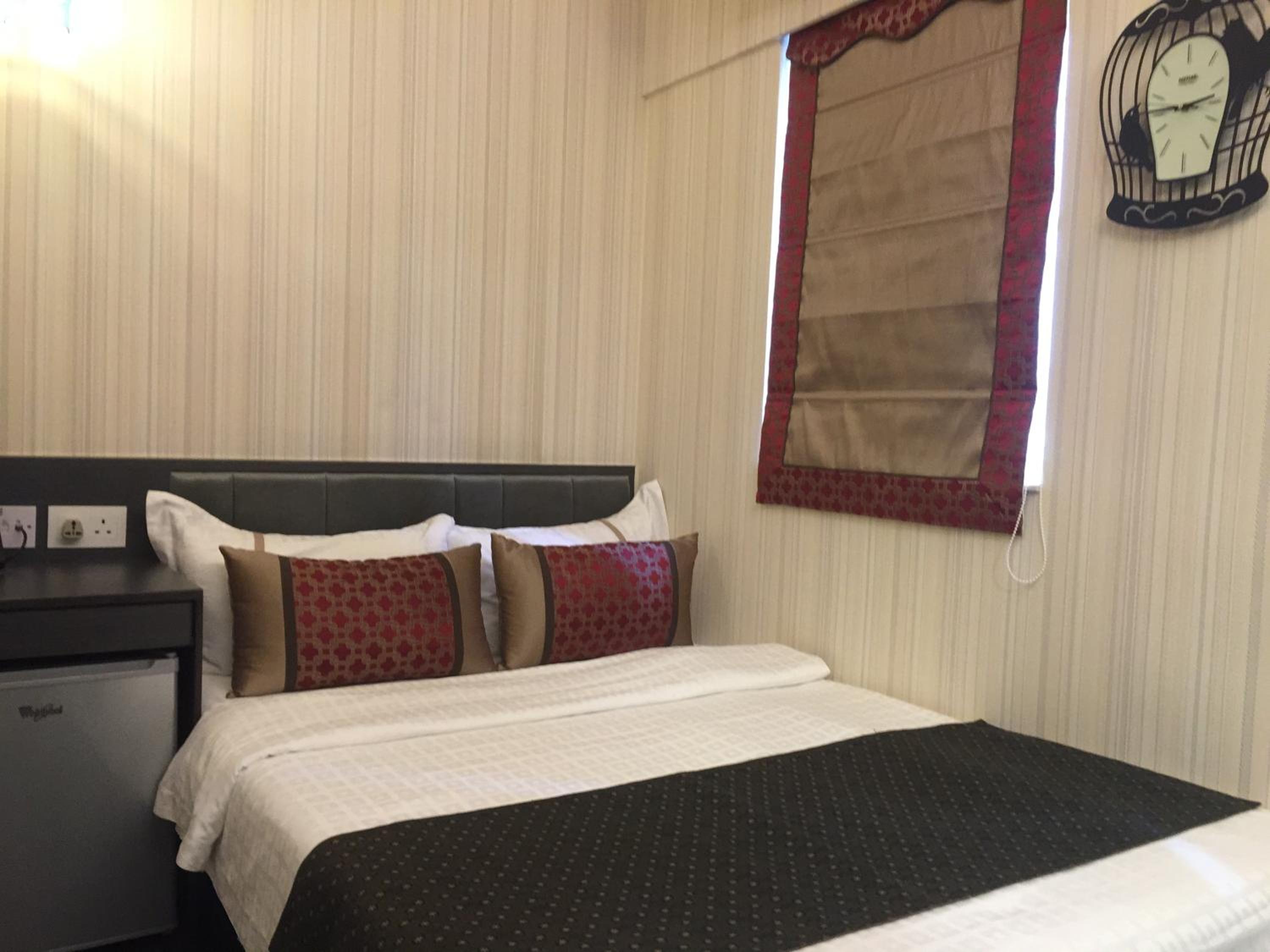 Seasons Hotel