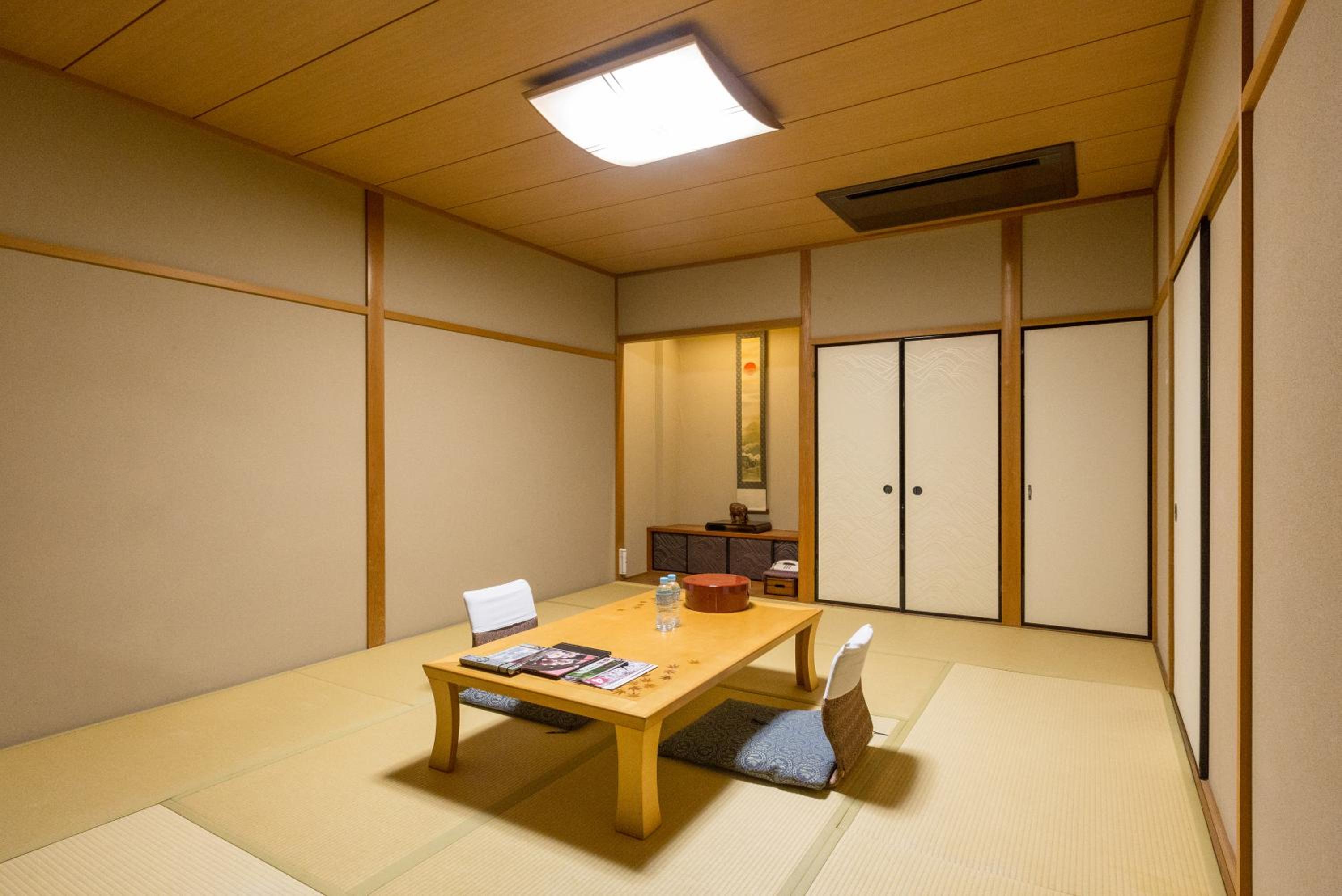 Kyoto Nanzenji Ryokan Yachiyo Established in 1915