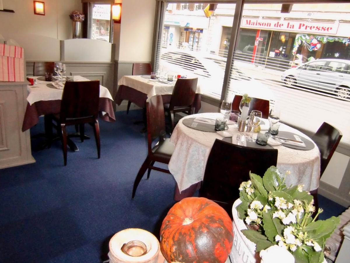 restaurant