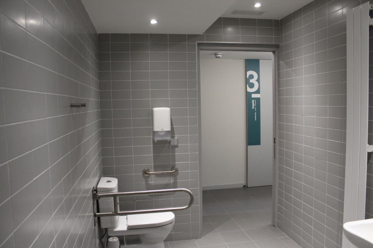 Photo 10
