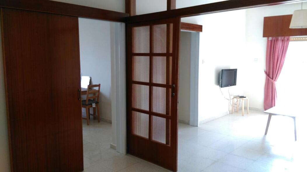 Modern City Center Apt