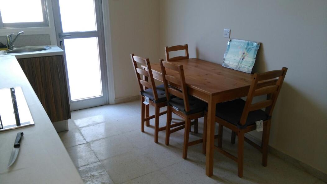 Modern City Center Apt