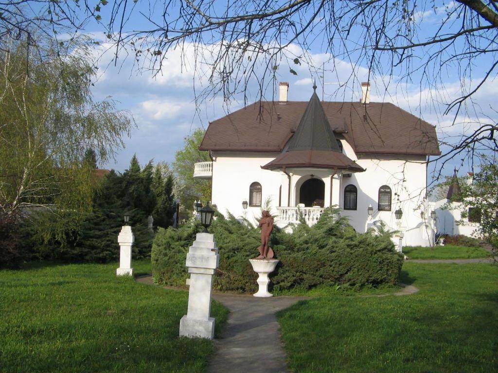 Photo 73