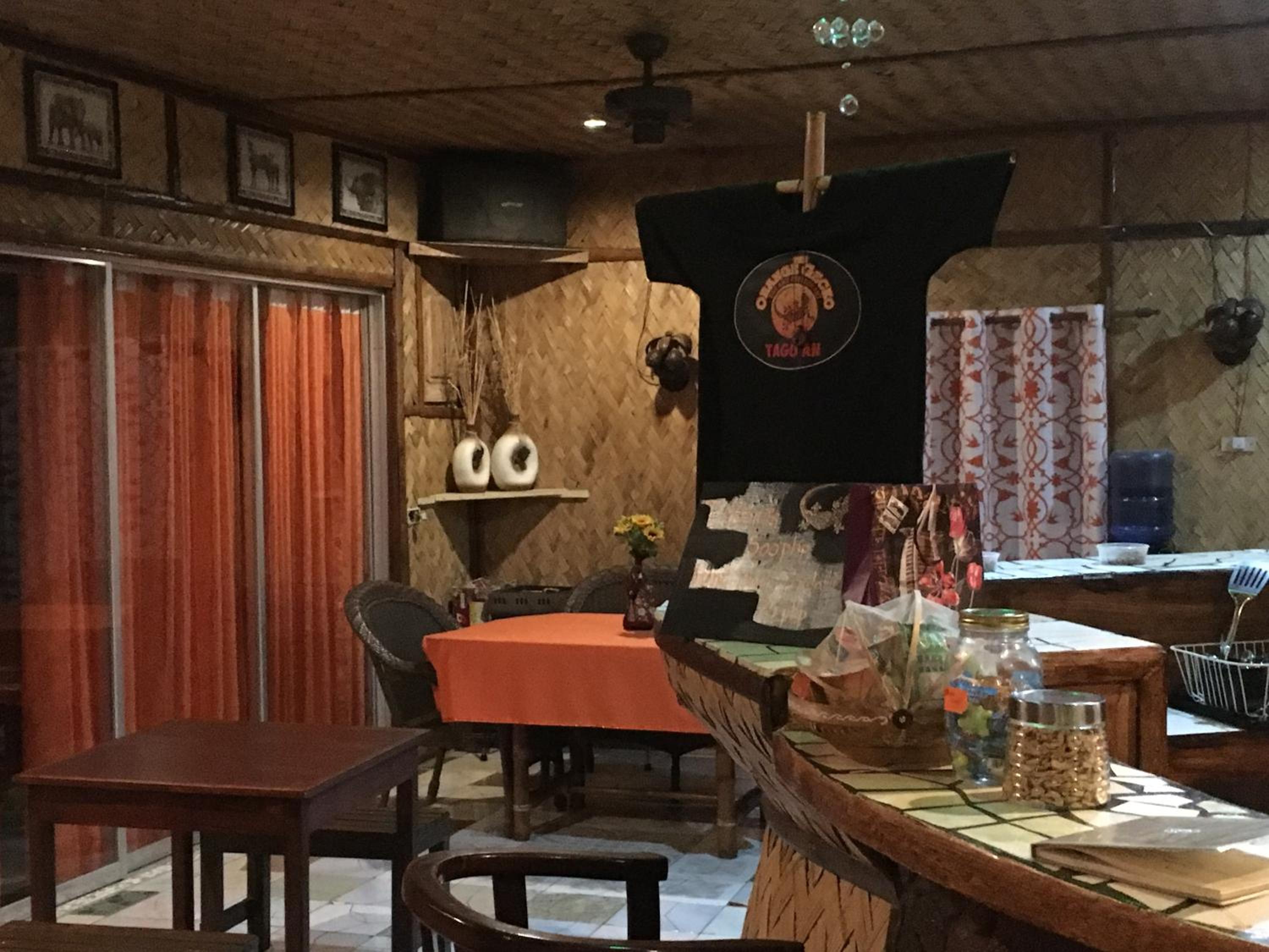 Lala Panzi Bed and Breakfast