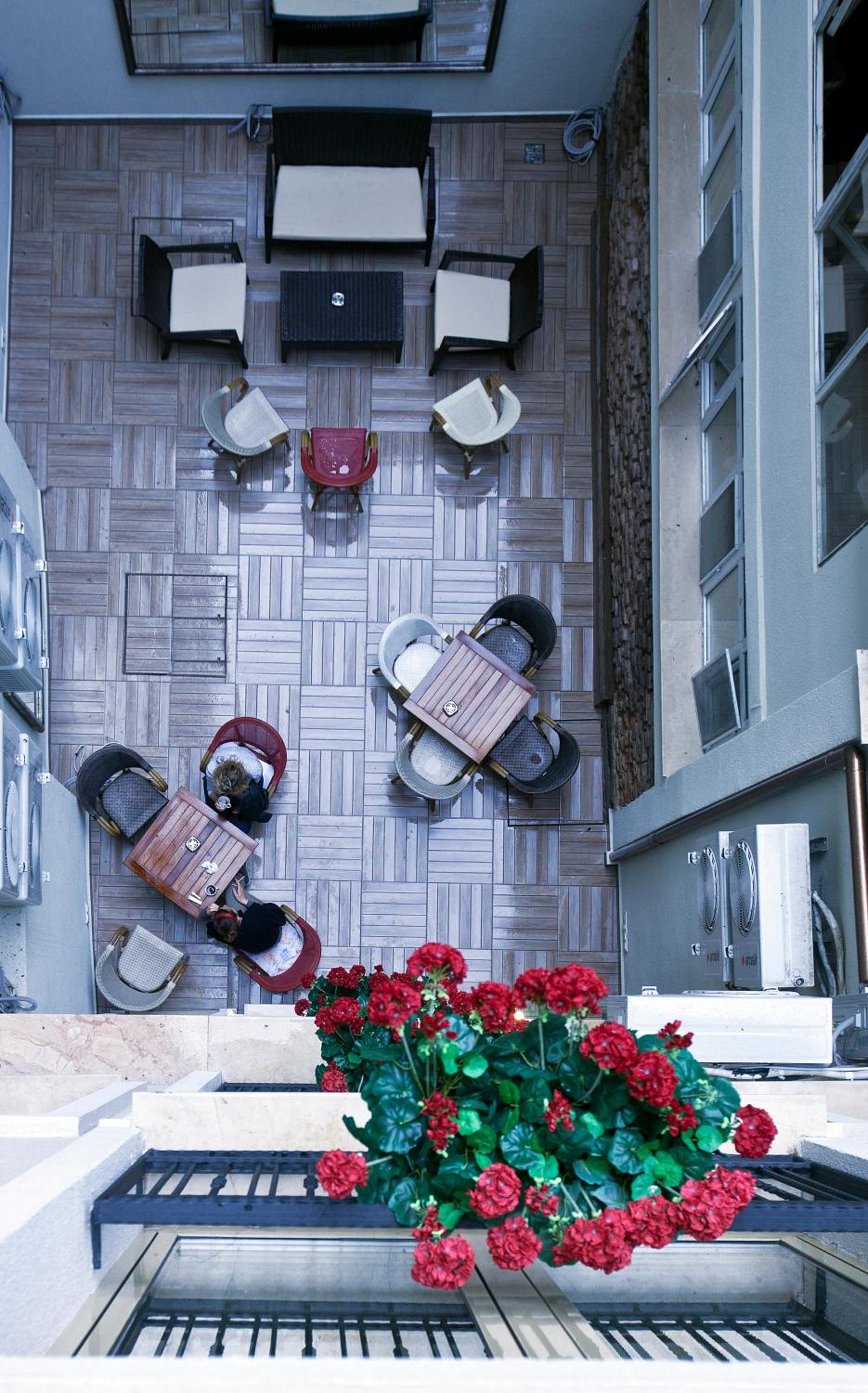 Collage Taksim Hotel