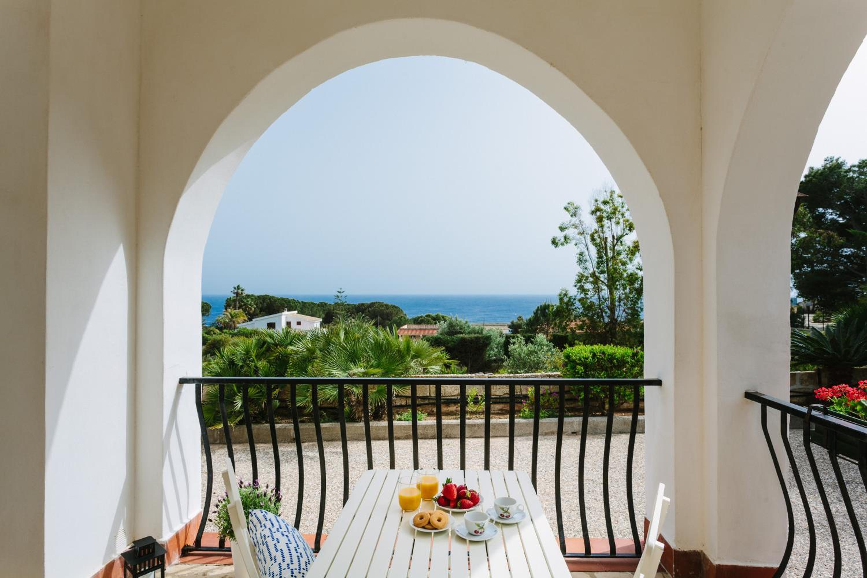 Villa del Quarzo view 4