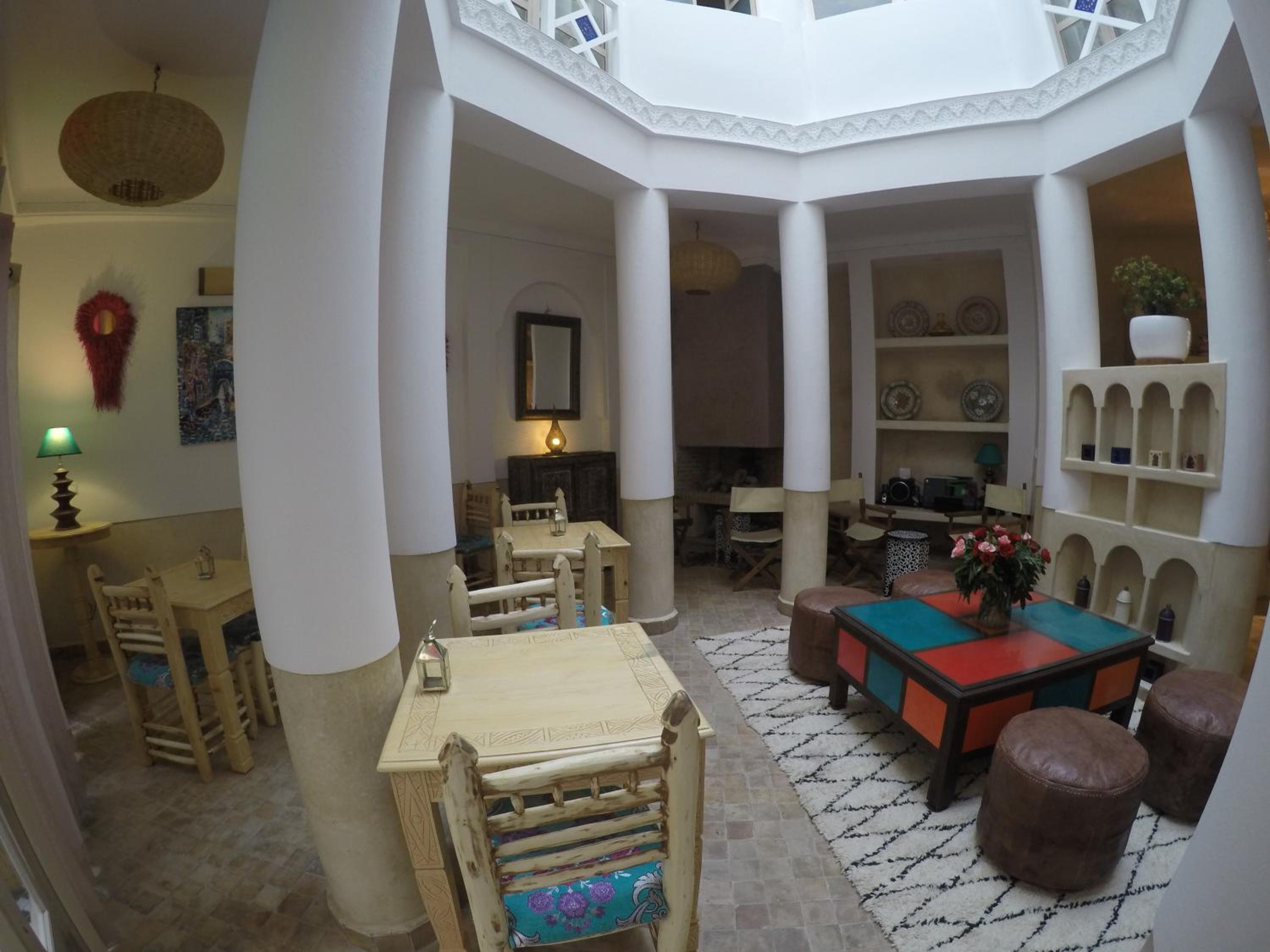 lounge