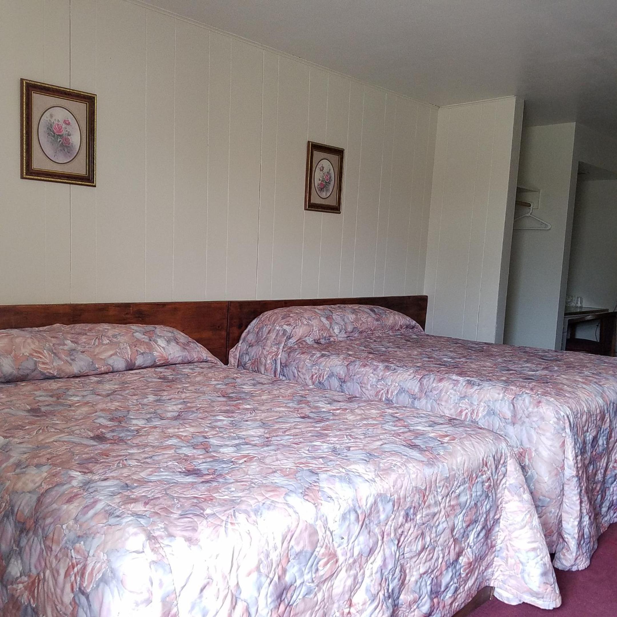 Greenwell Motel view 5