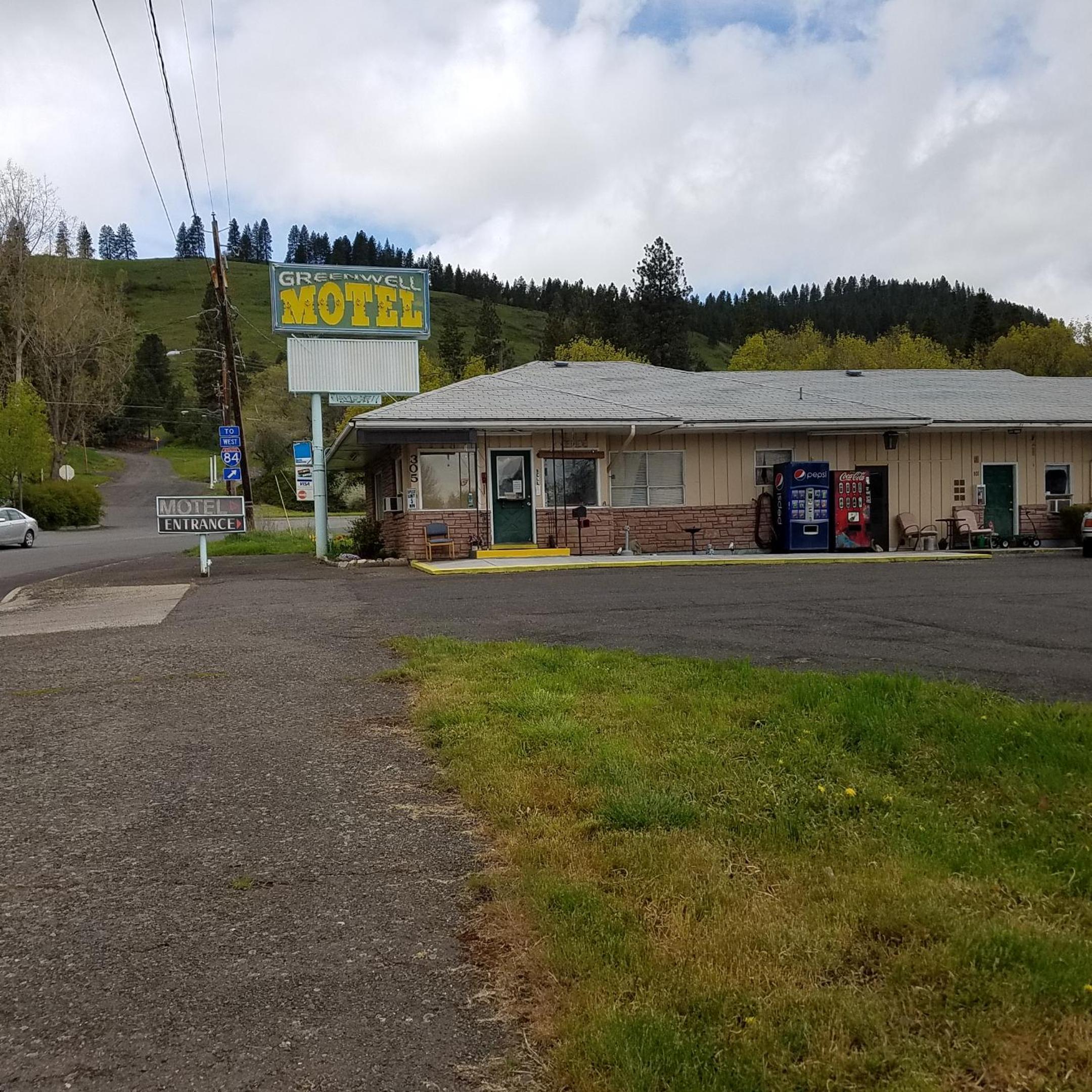 Greenwell Motel view 3