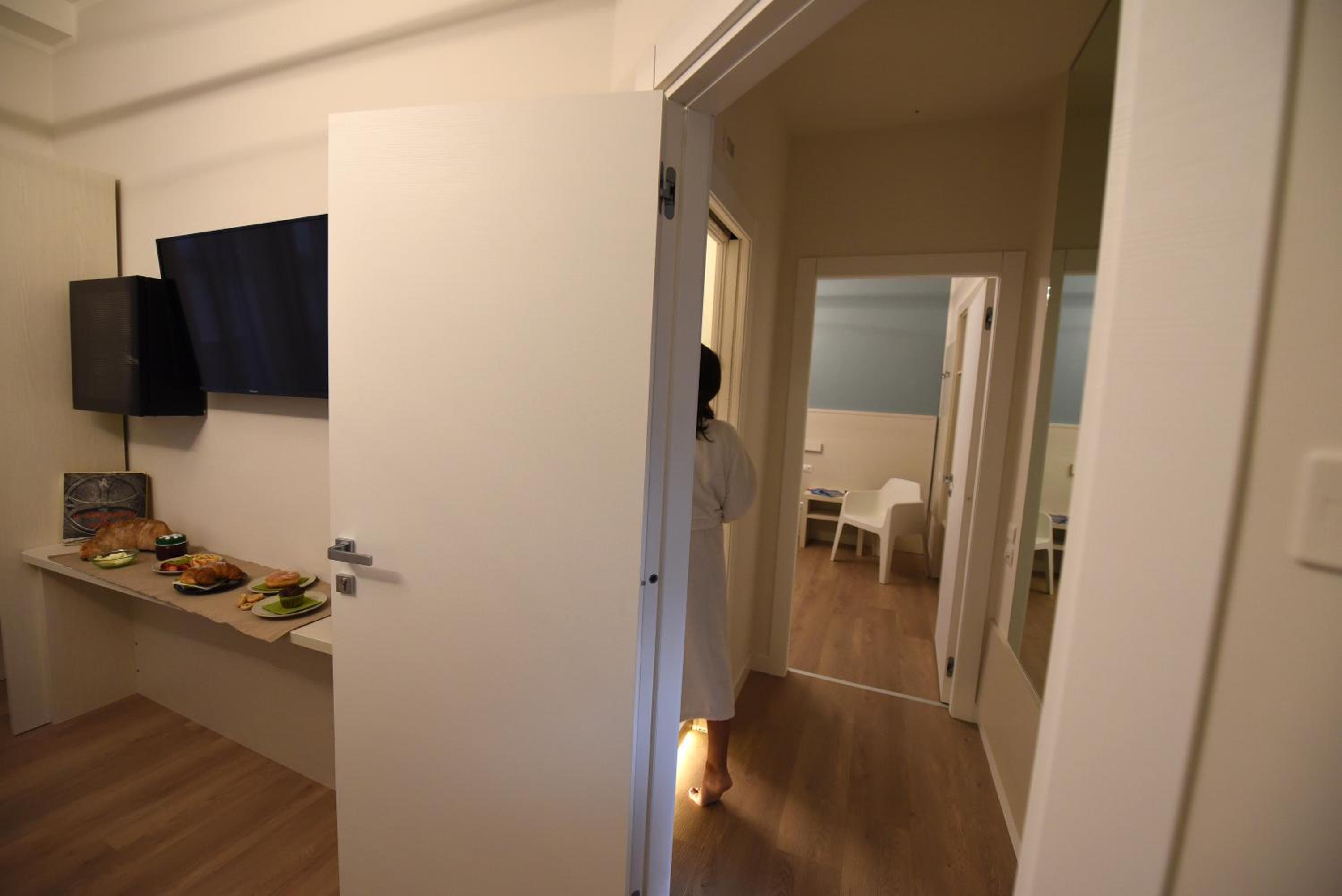 hotel room