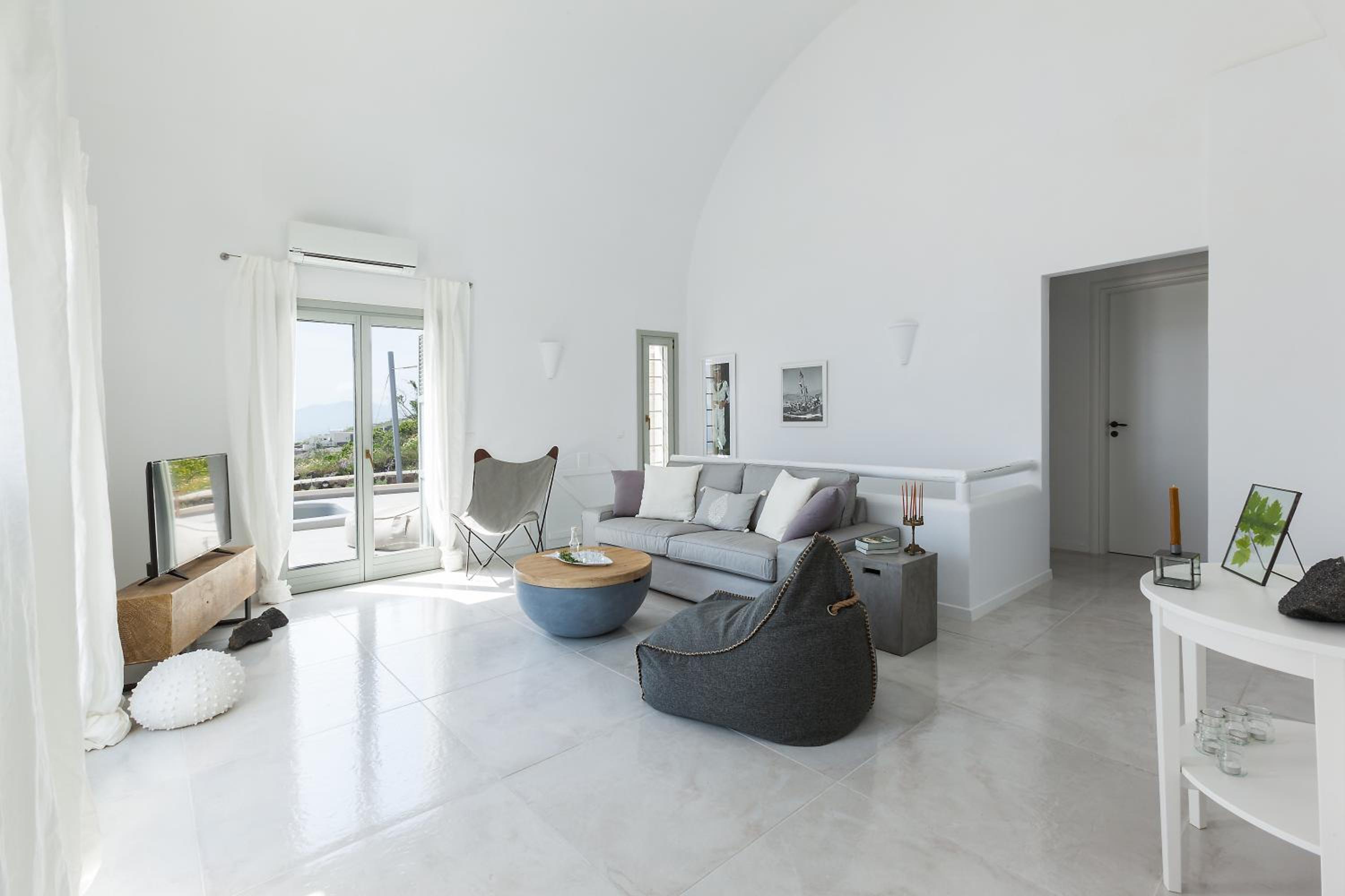 Villa Vinea Santorini
