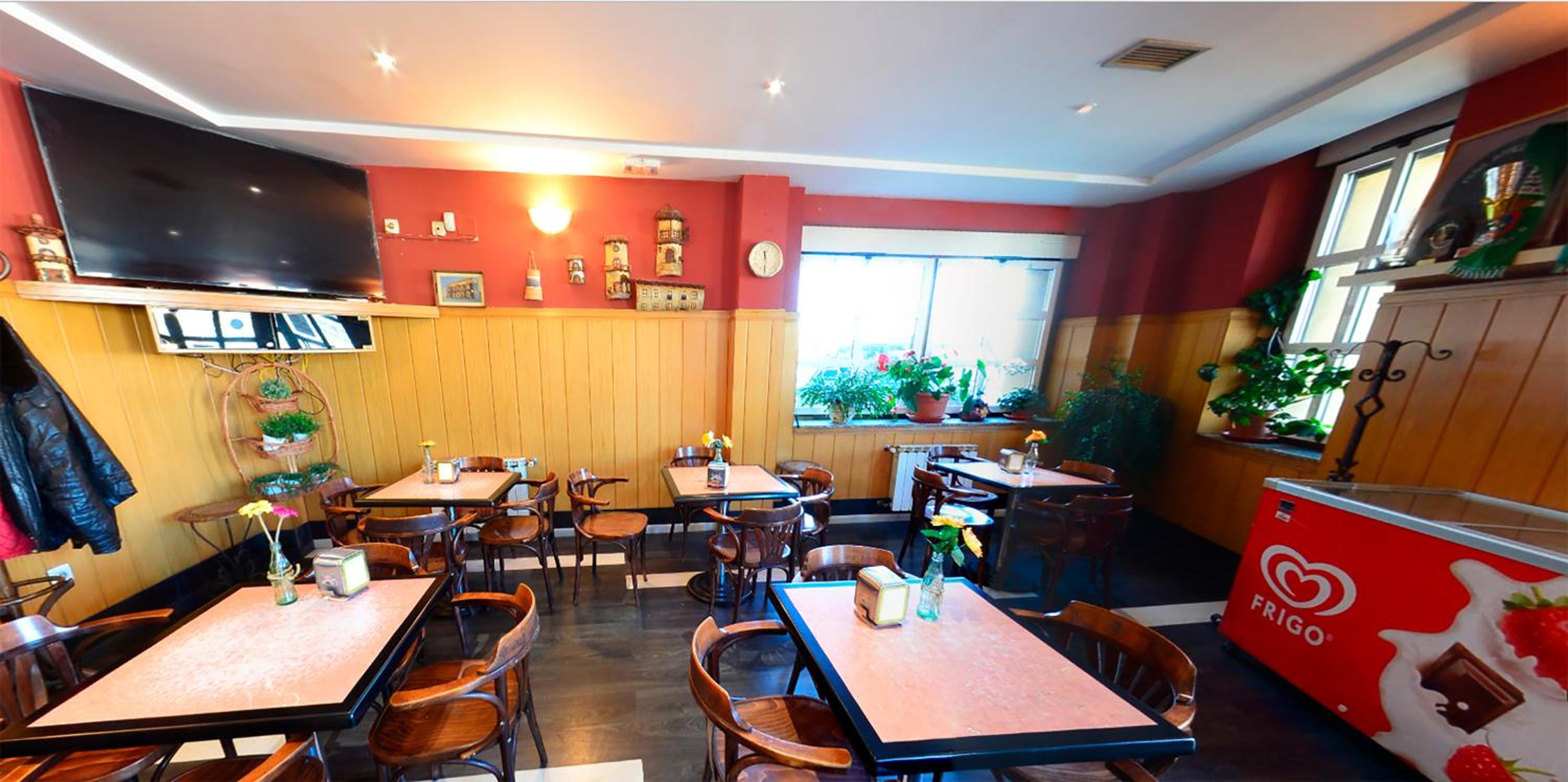 Hostal Bar Stop
