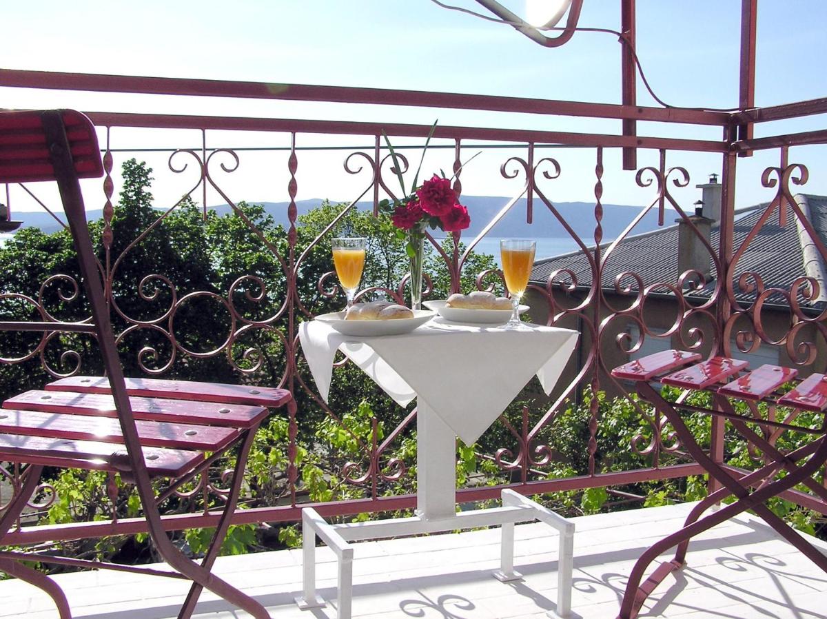 Holiday House Jure view 4