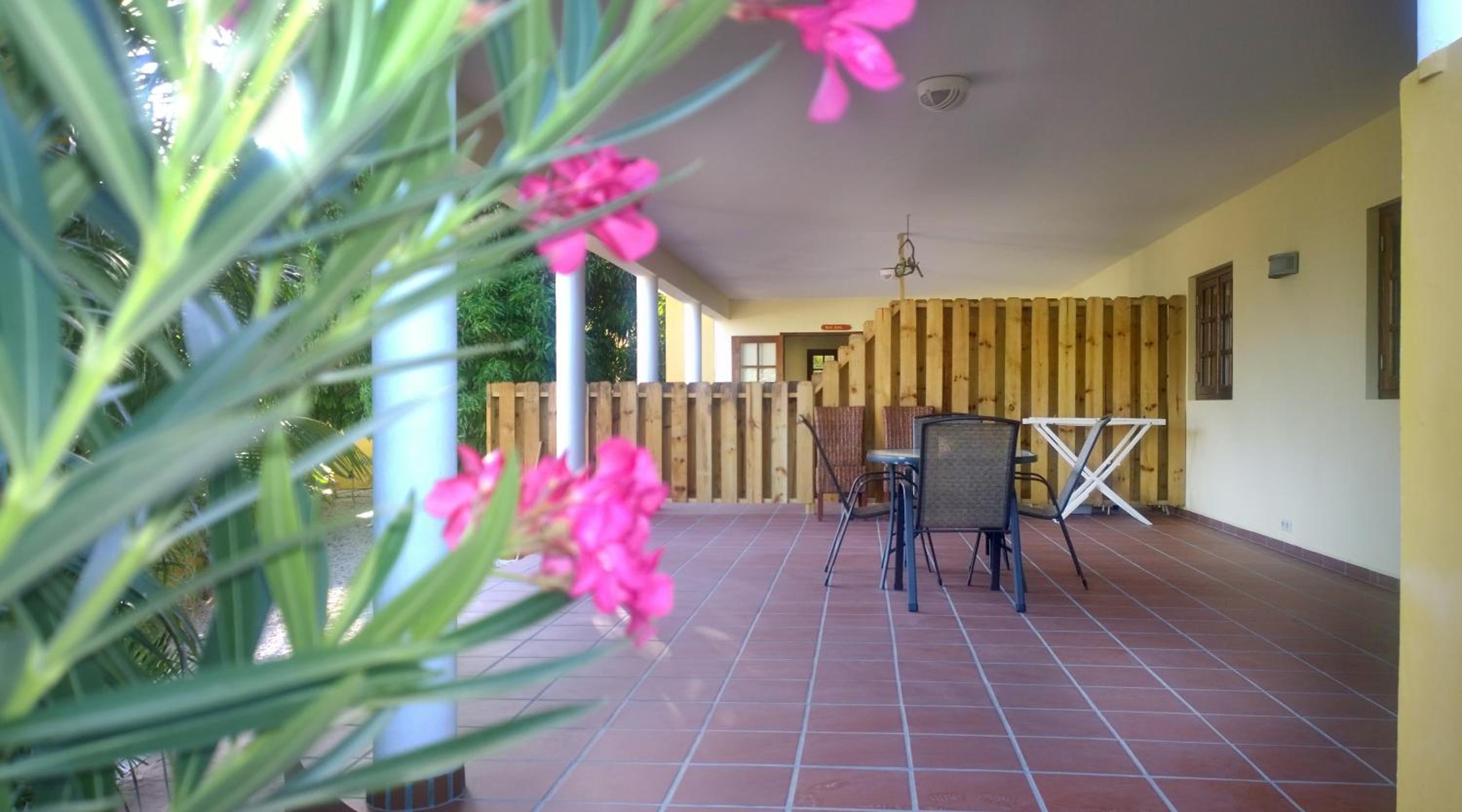 Mirador Apartments