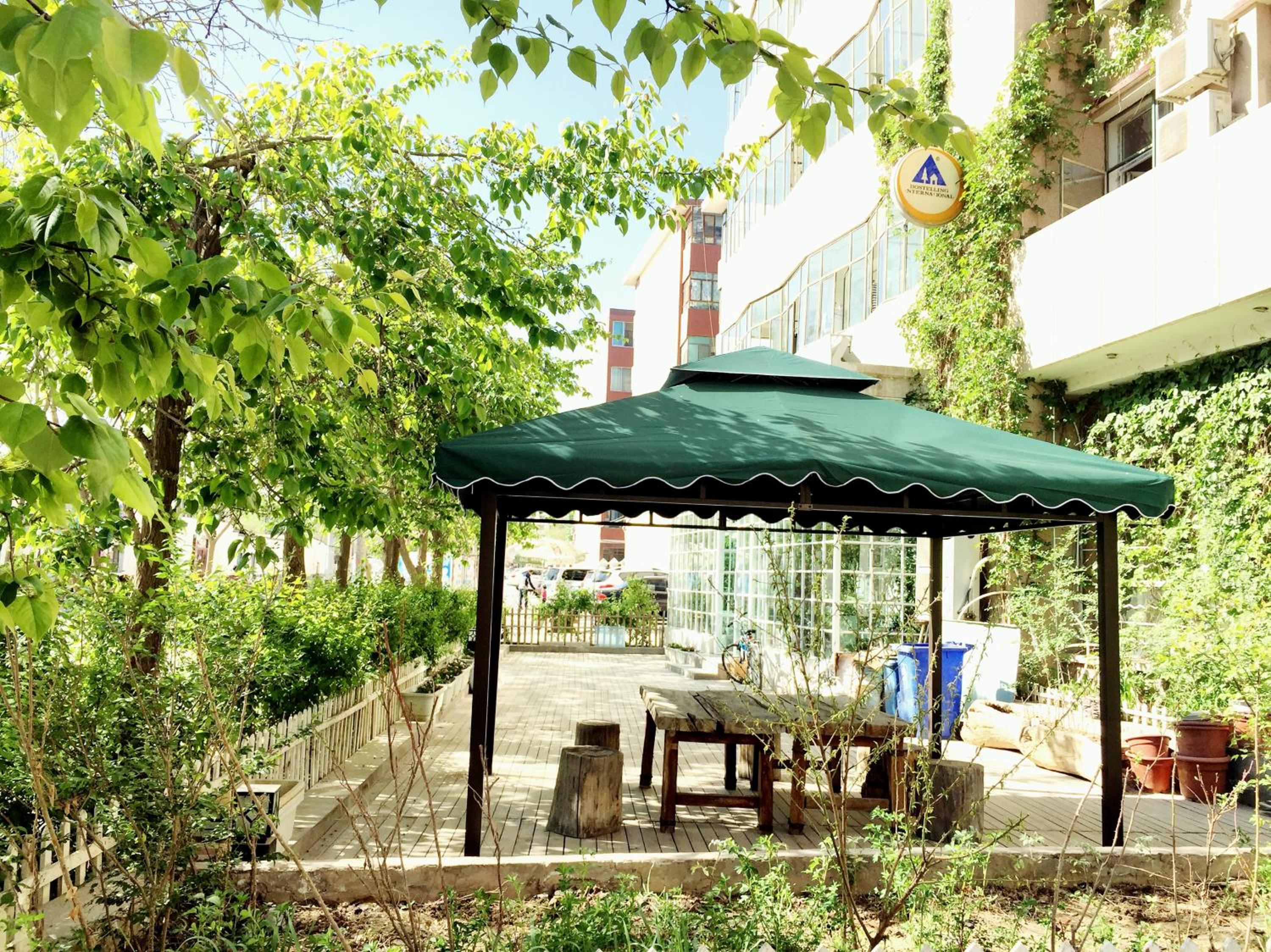 Right Here Hotel (Dunhuang International Youth Hostel)