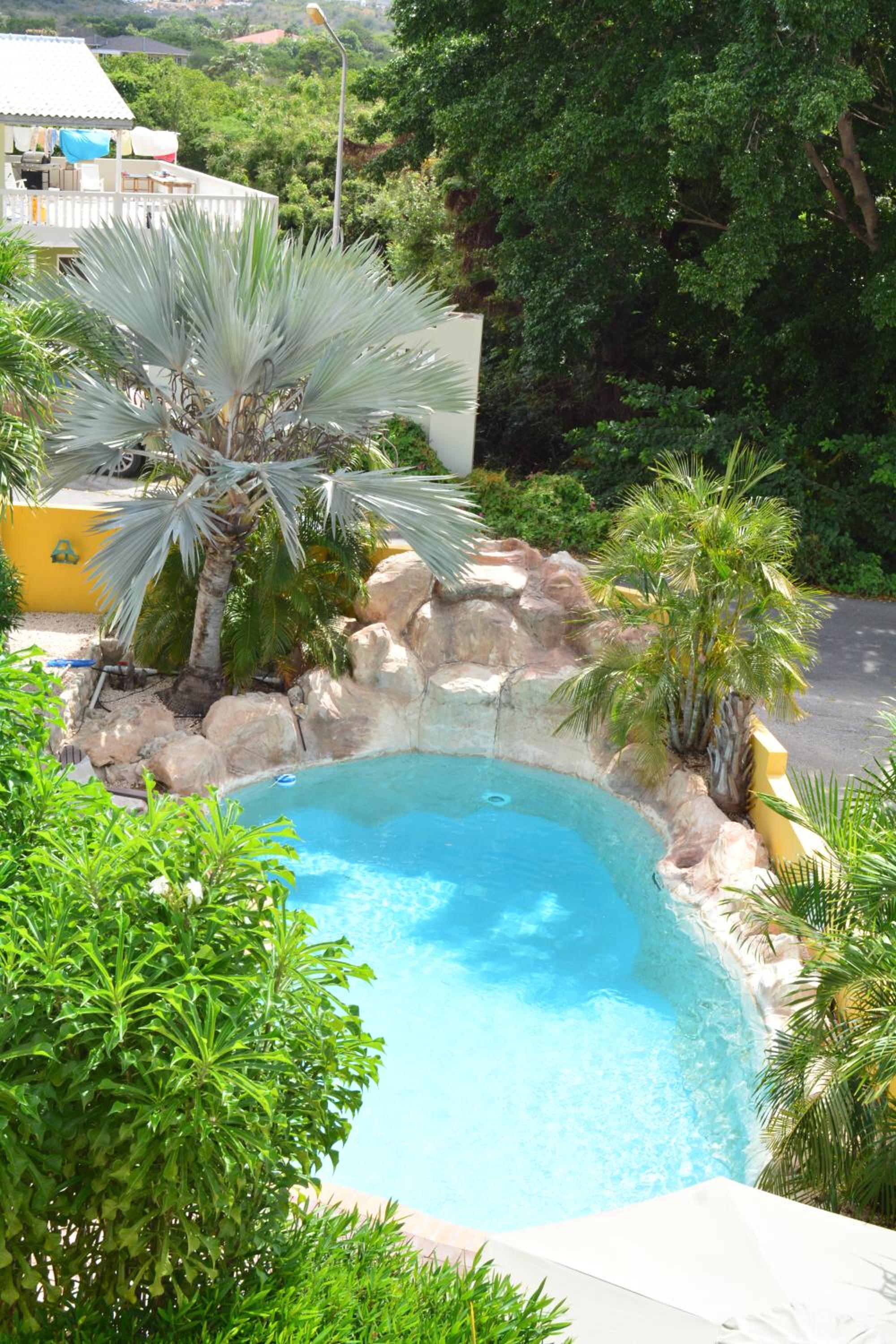 Mirador Apartments