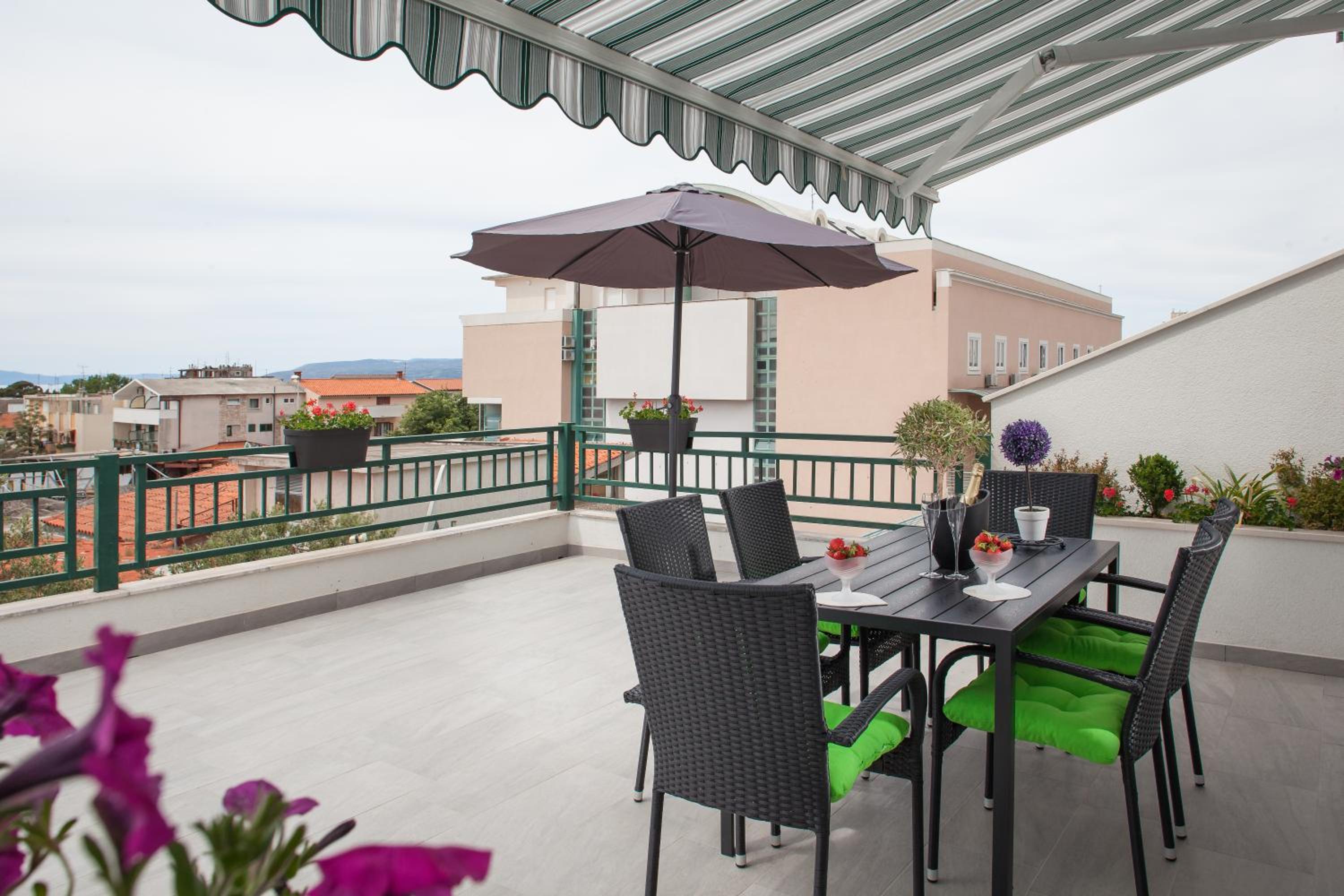 Modern Apartman Pjero view 3