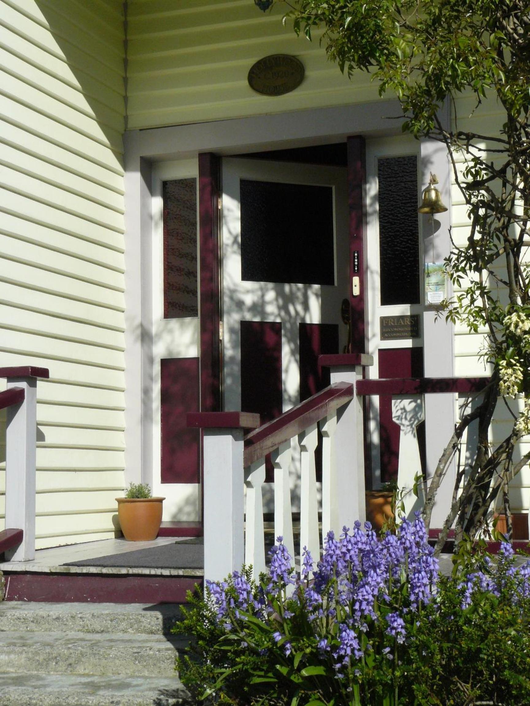 Holly Homestead B&B