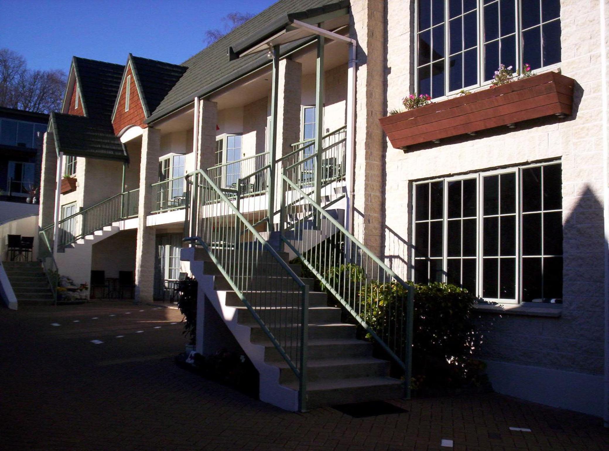 Photo 33