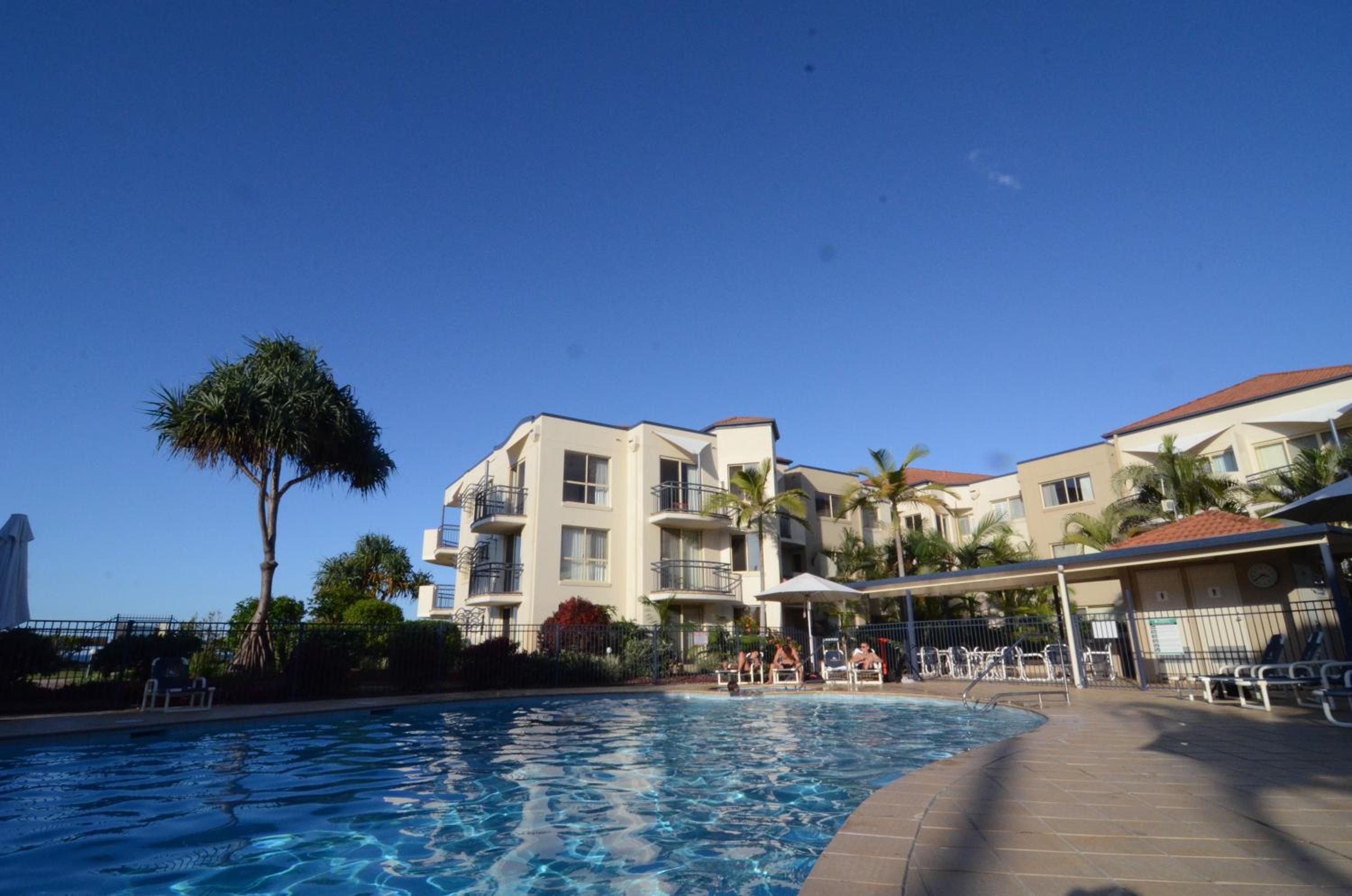 Golden Riviera Absolute Beachfront Resort
