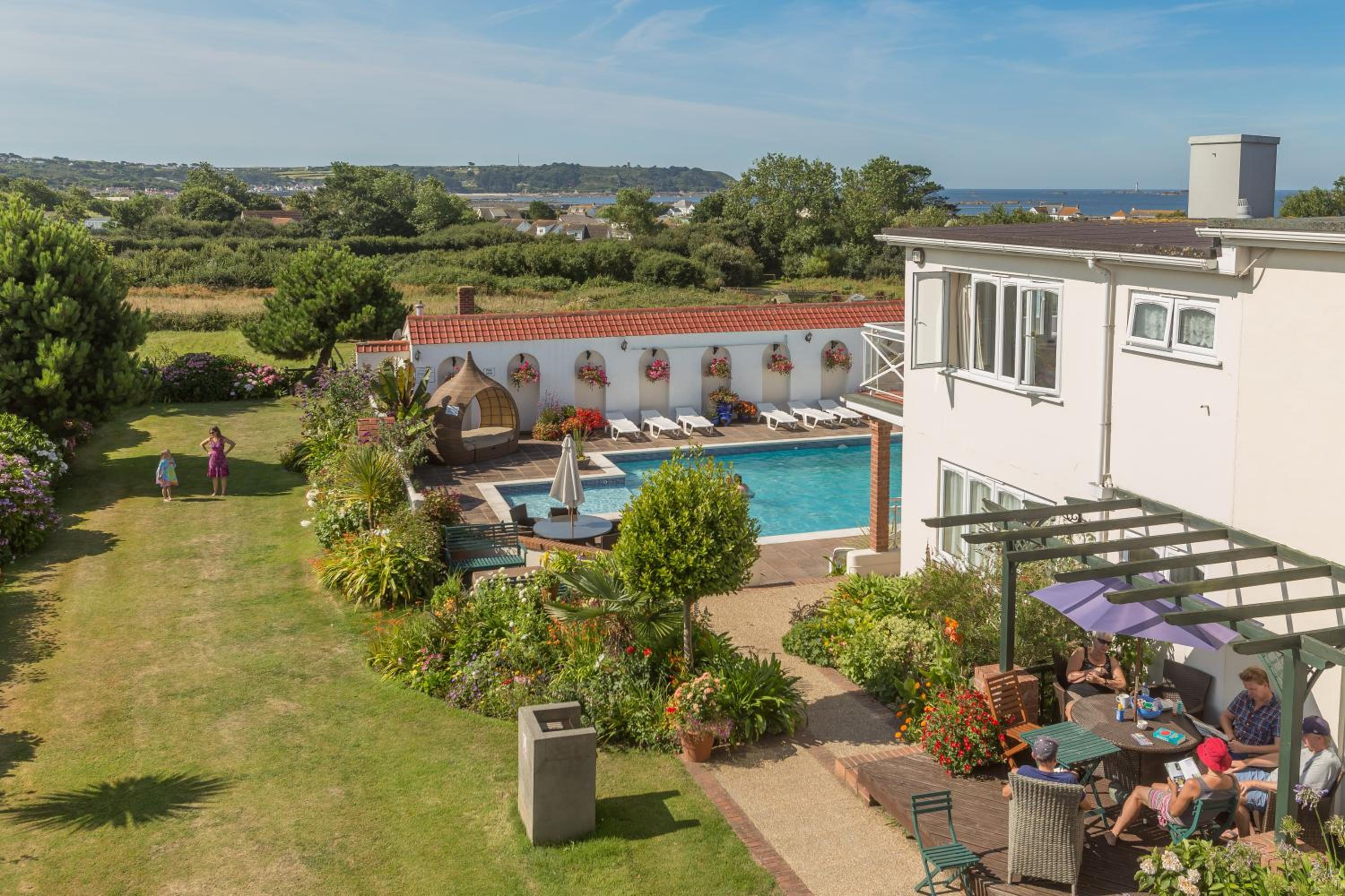 Beau Vallon Holiday Apartments