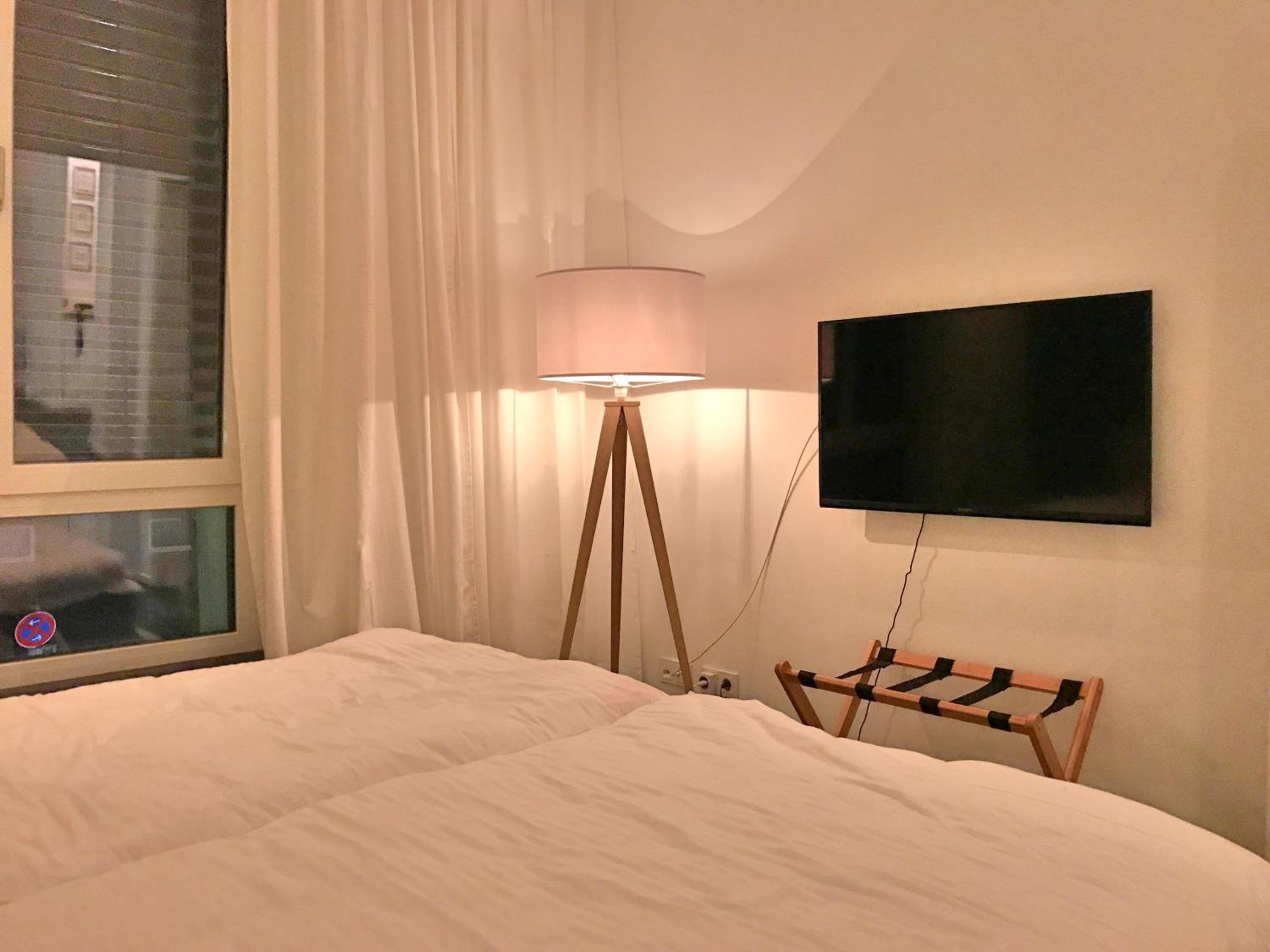 The Apartment Central