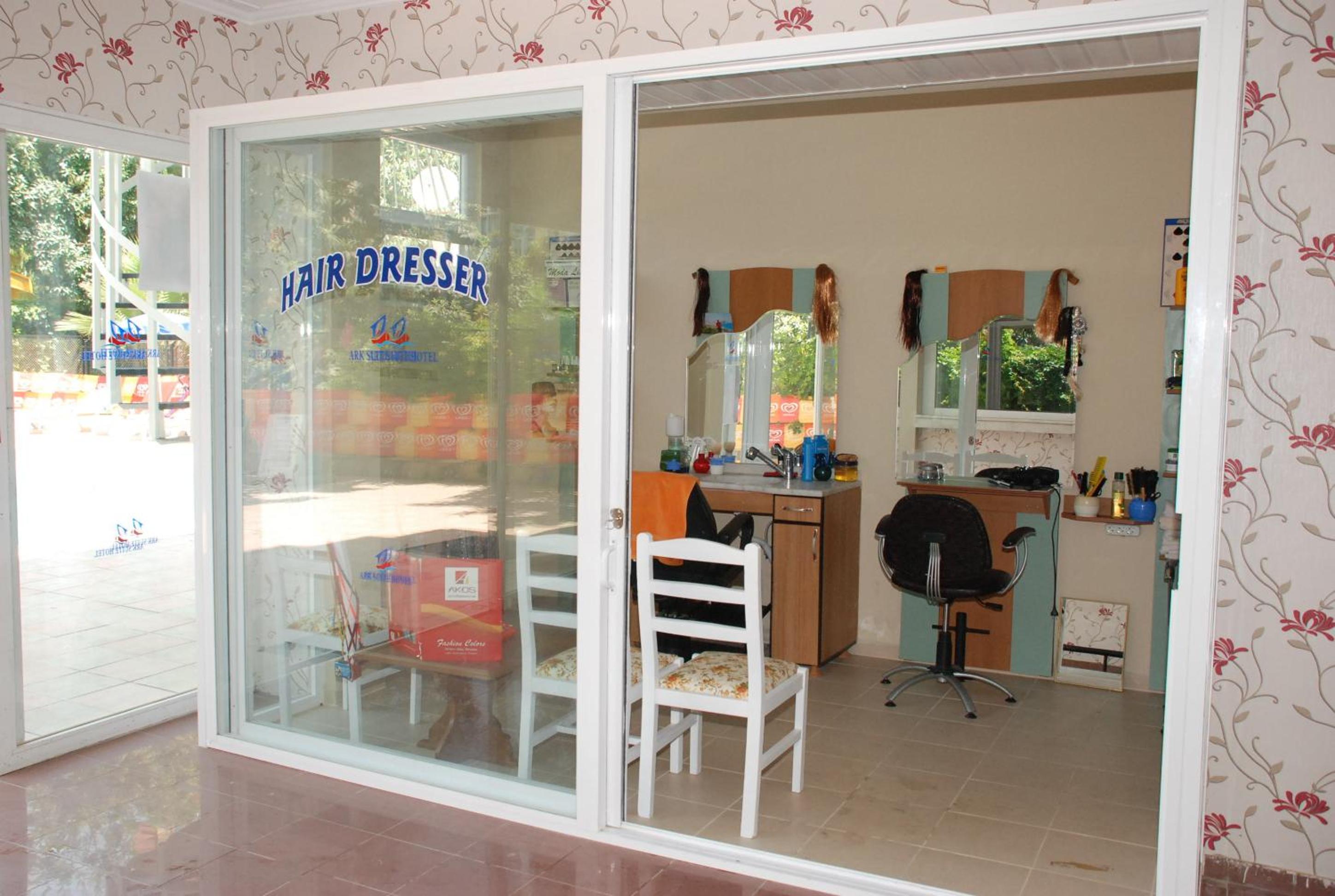 Ark Apart and Suite Hotel - Image 109