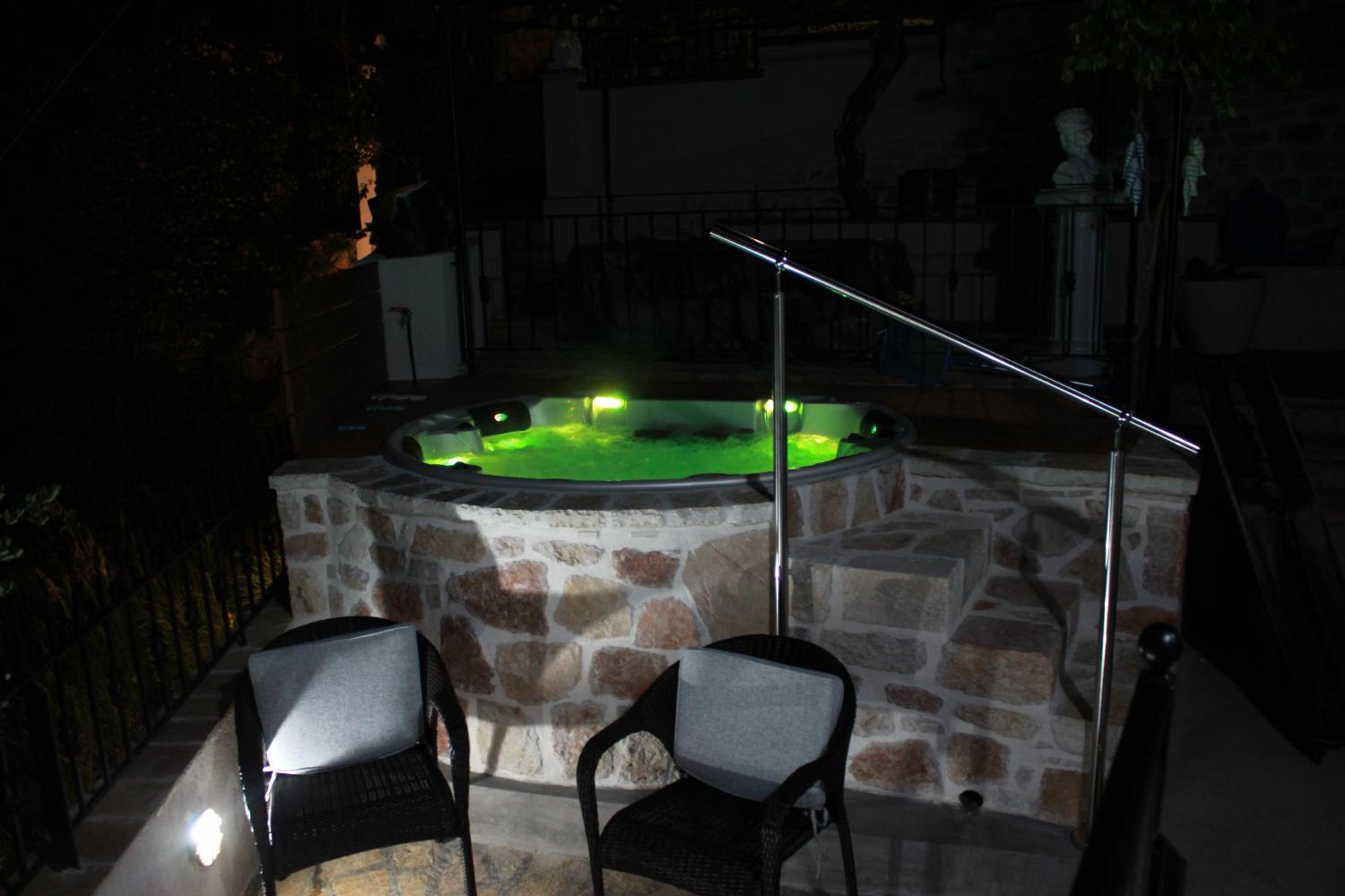 Photo 16
