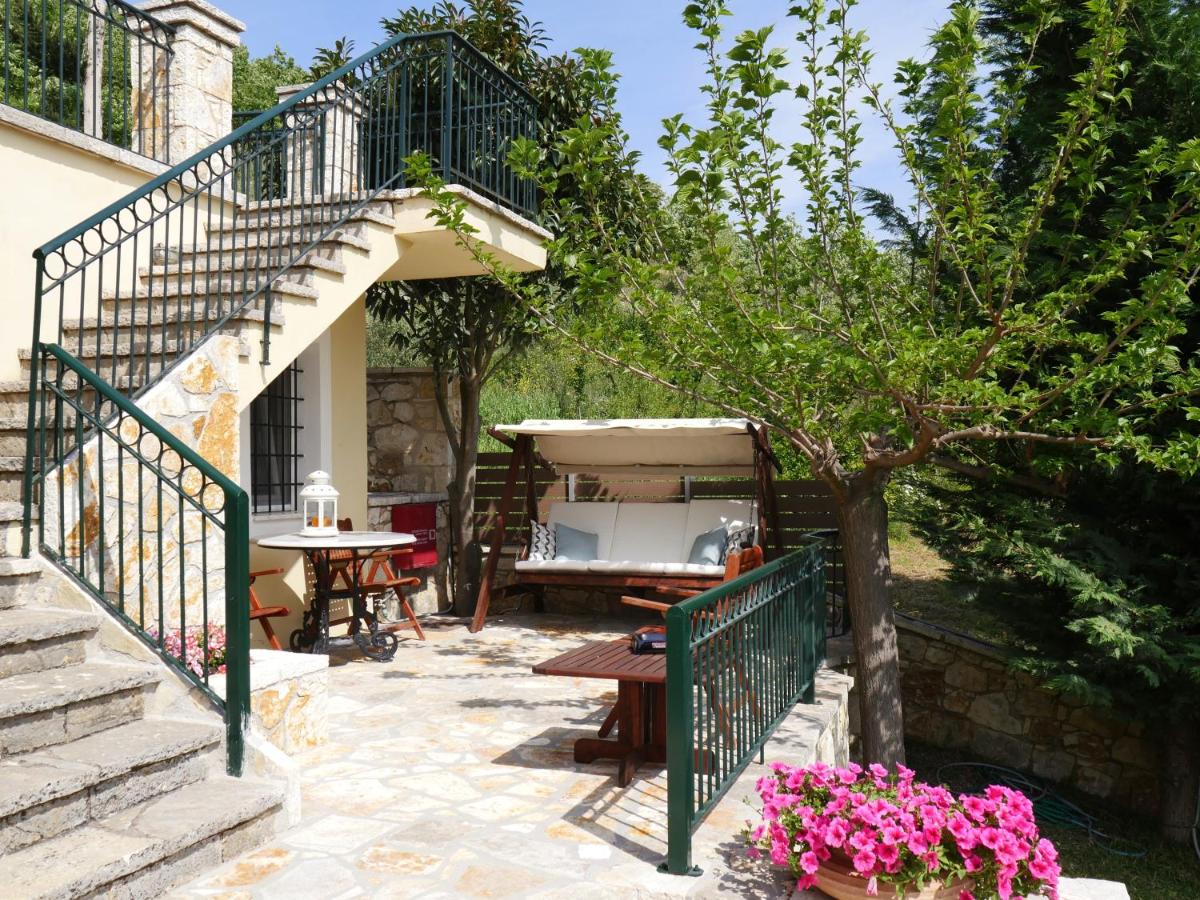 Villa Victoria Boutique Apartments view 3