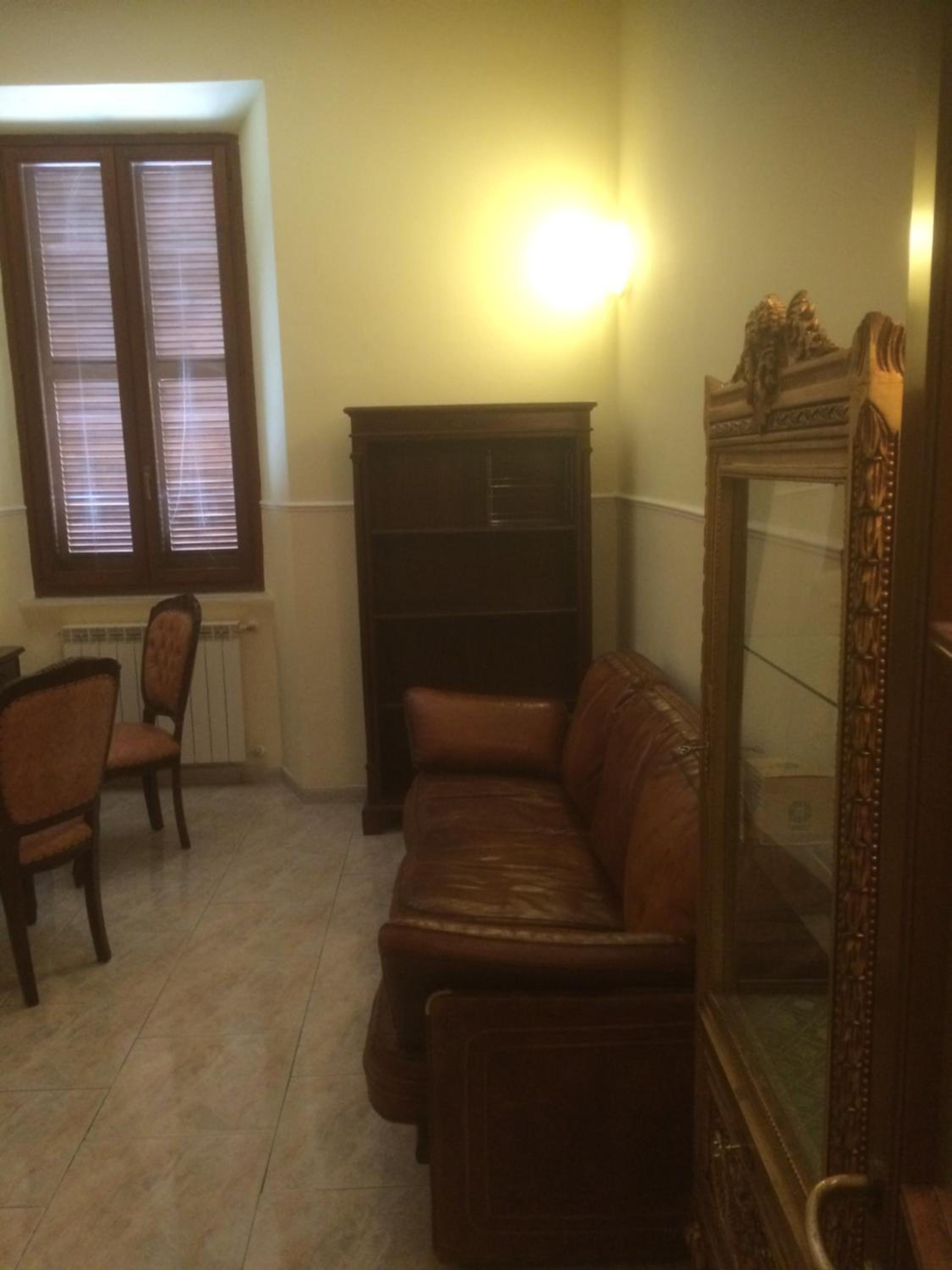 WHOLE HOLIDAY HOME APARTMENT FANTASTIC CIVITAVECCHIA da Pamino & Priscilla con due Camere letto!