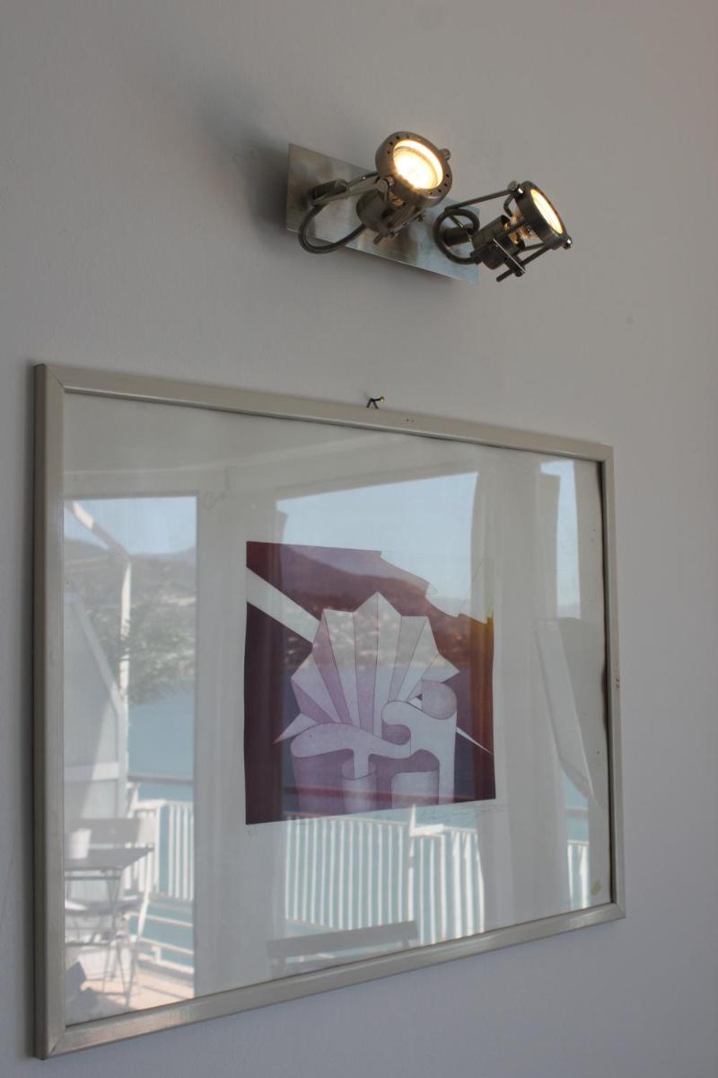 Photo 33