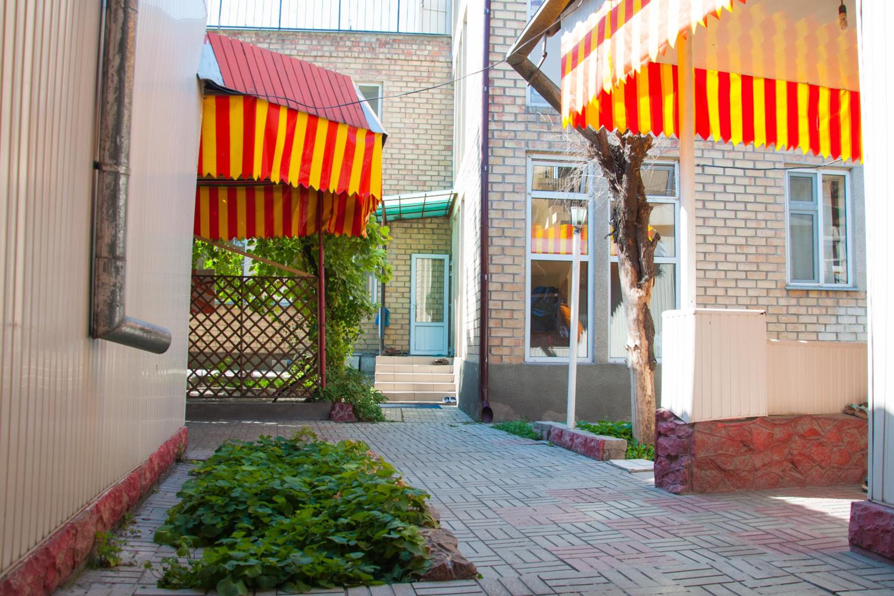 Sakura Guesthouse