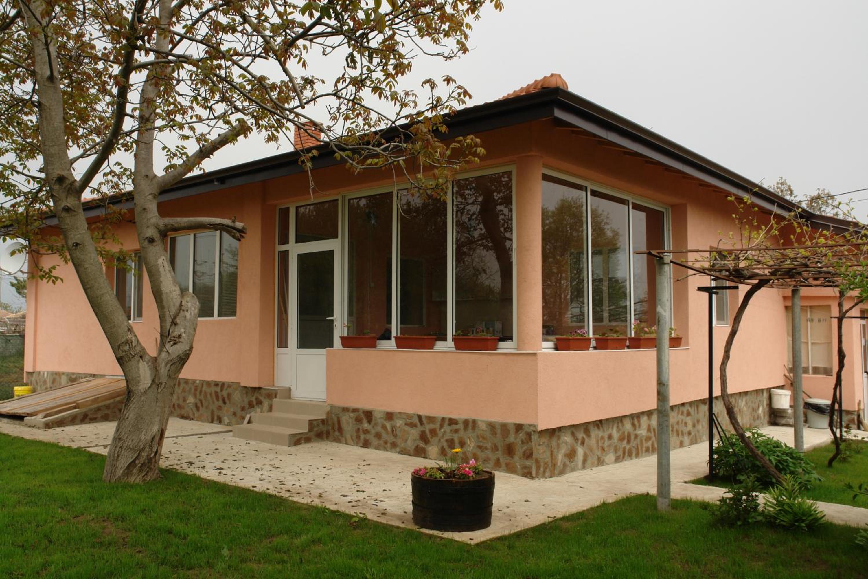 Nadya Holiday Home