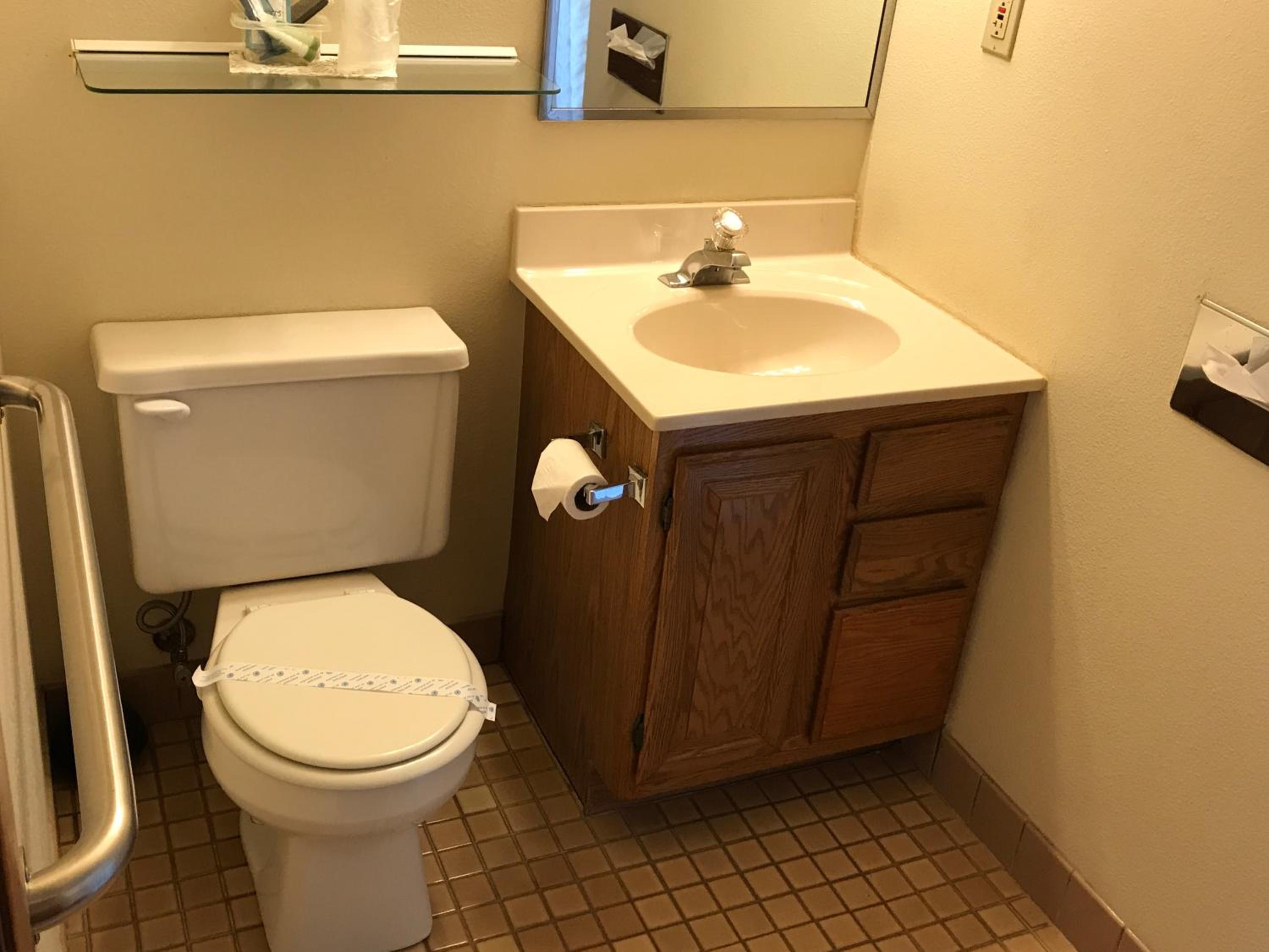 Exxon Quik Stop & Motel