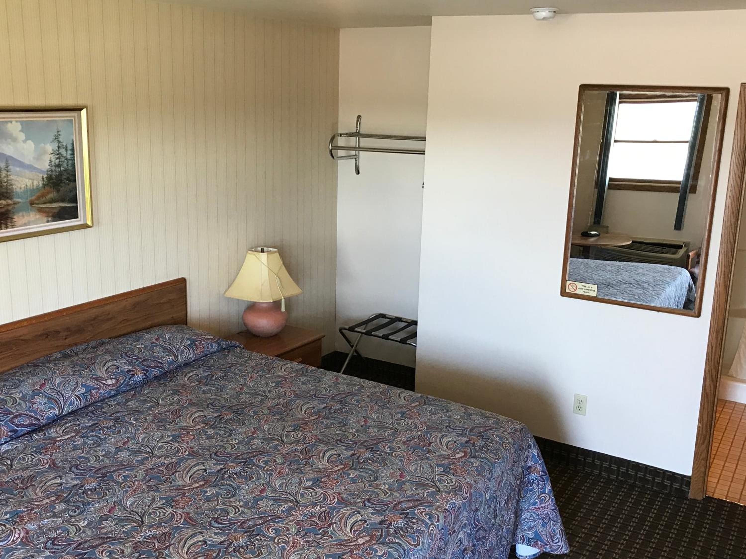 Exxon Quik Stop & Motel