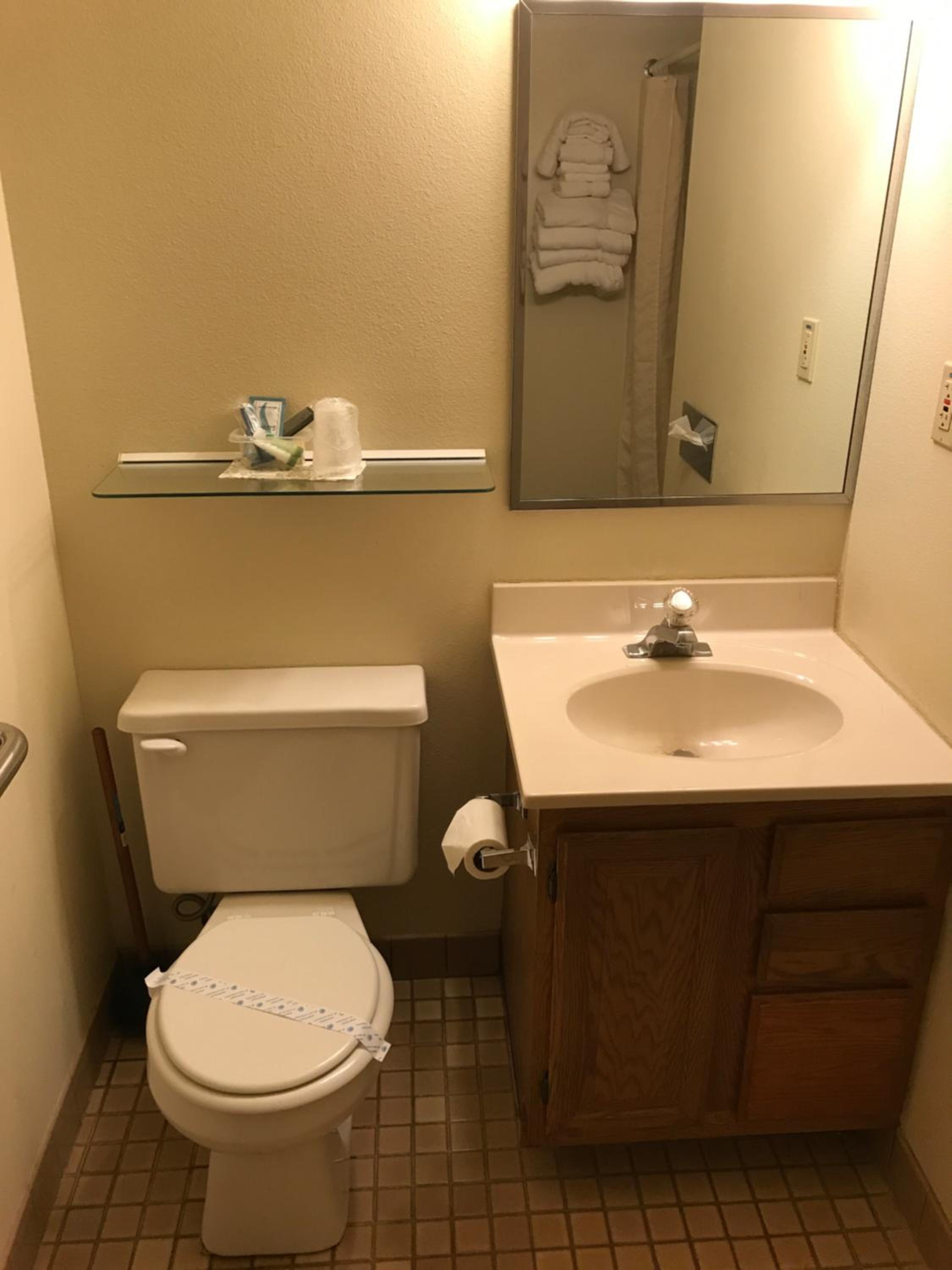 Exxon Quik Stop & Motel
