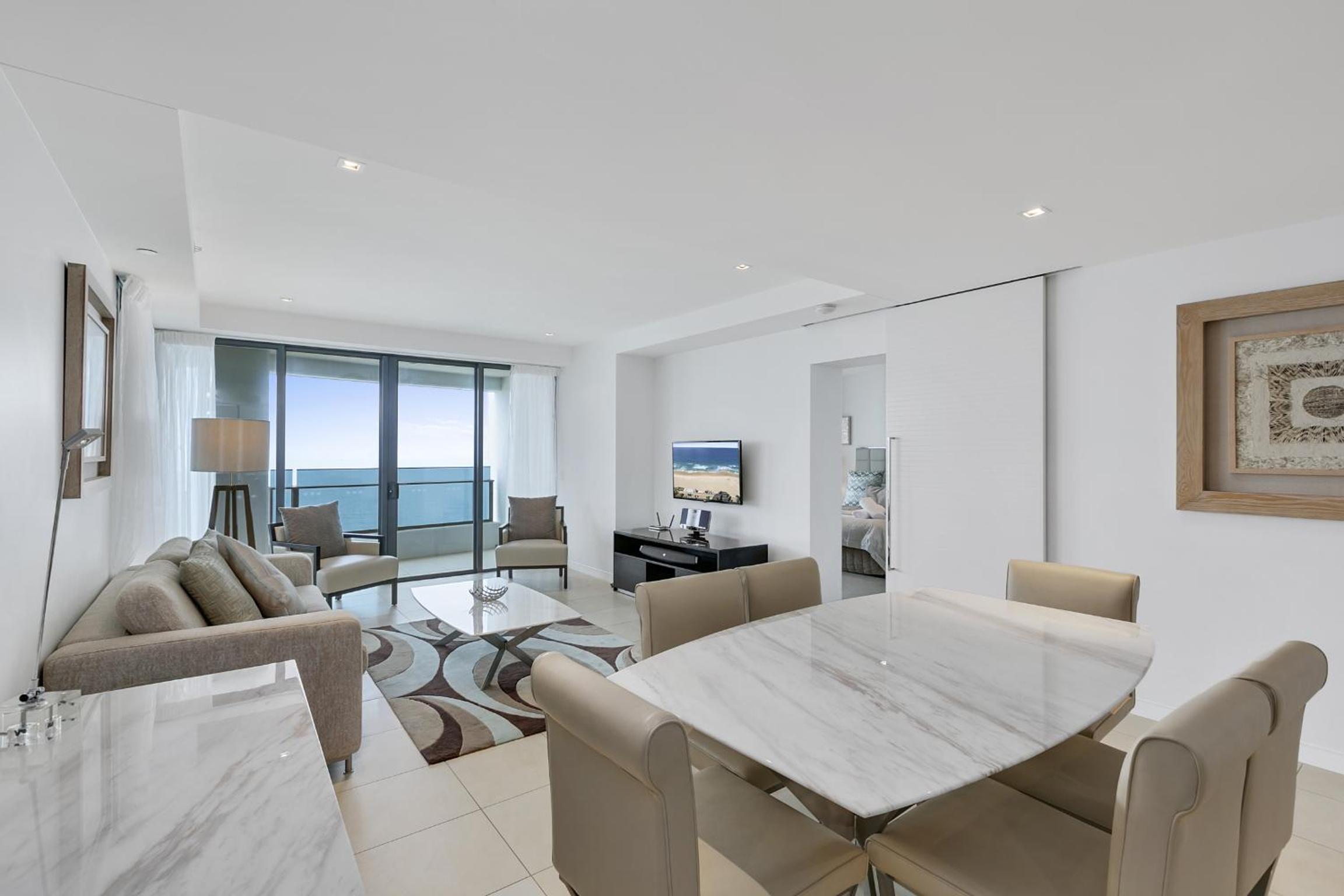 Soul Beachfront Apartments - HR Surfers Paradise