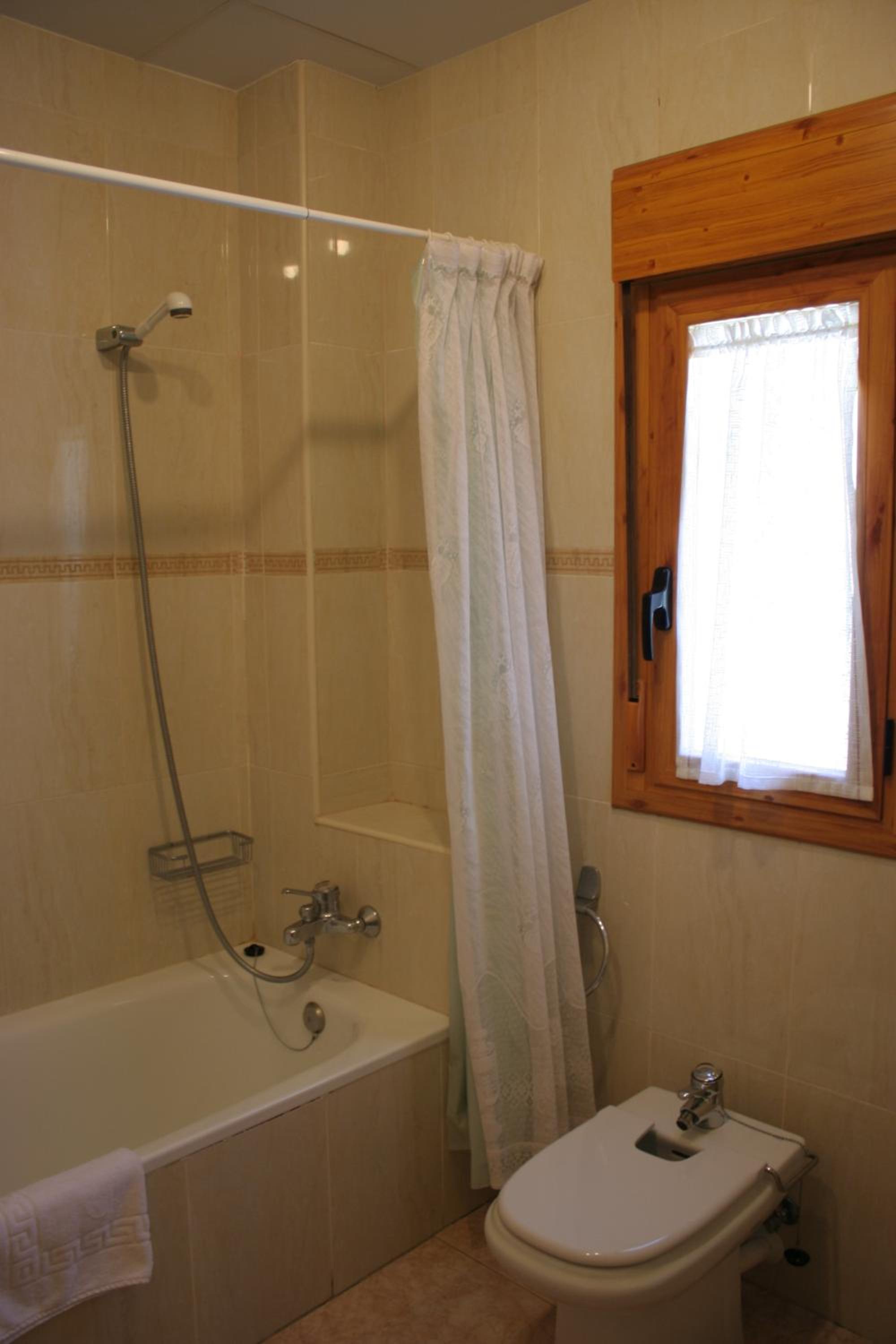 Photo 37