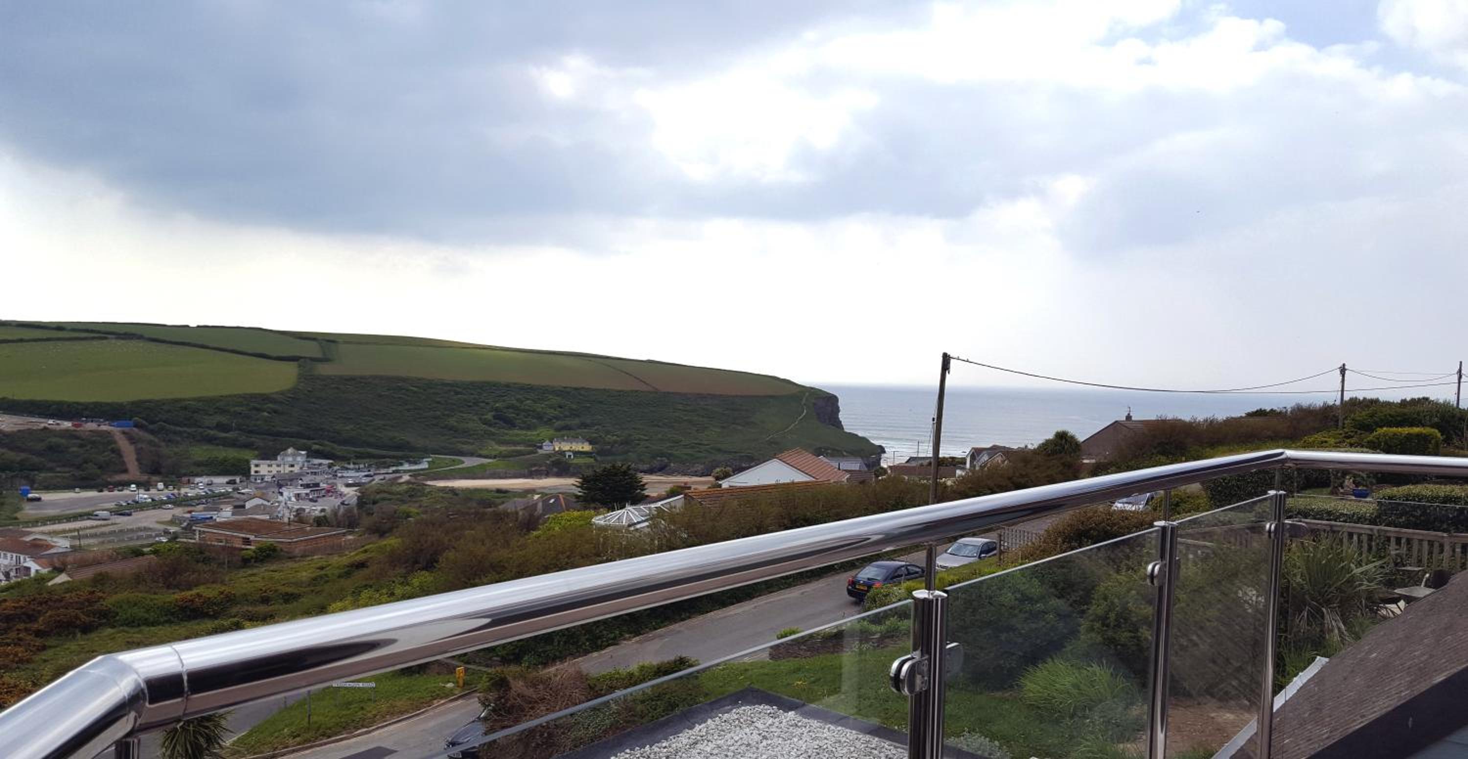Mawgan Porth Apartments