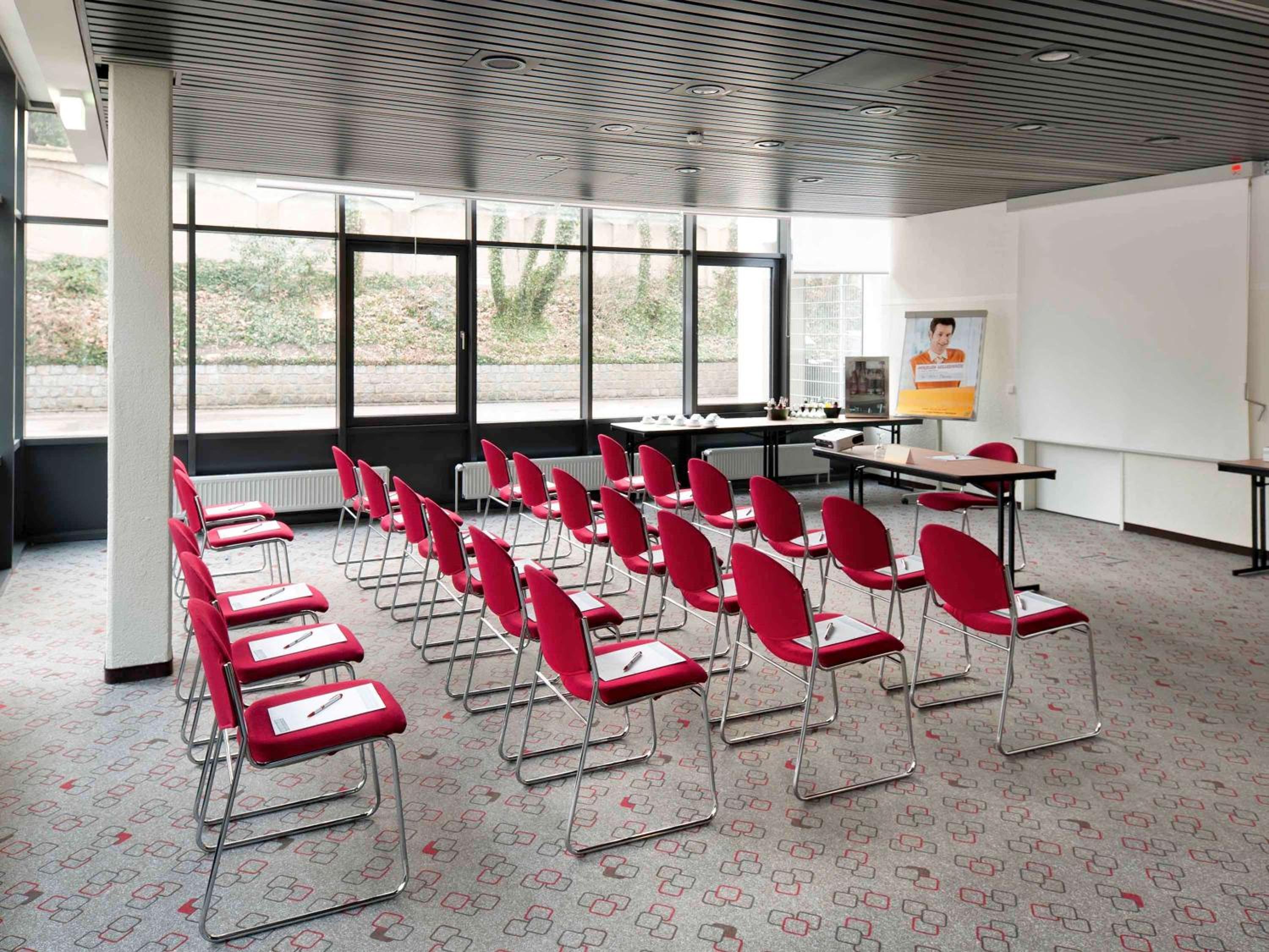 Augsburg Vacations - ibis Augsburg Hauptbahnhof - Property Image 35