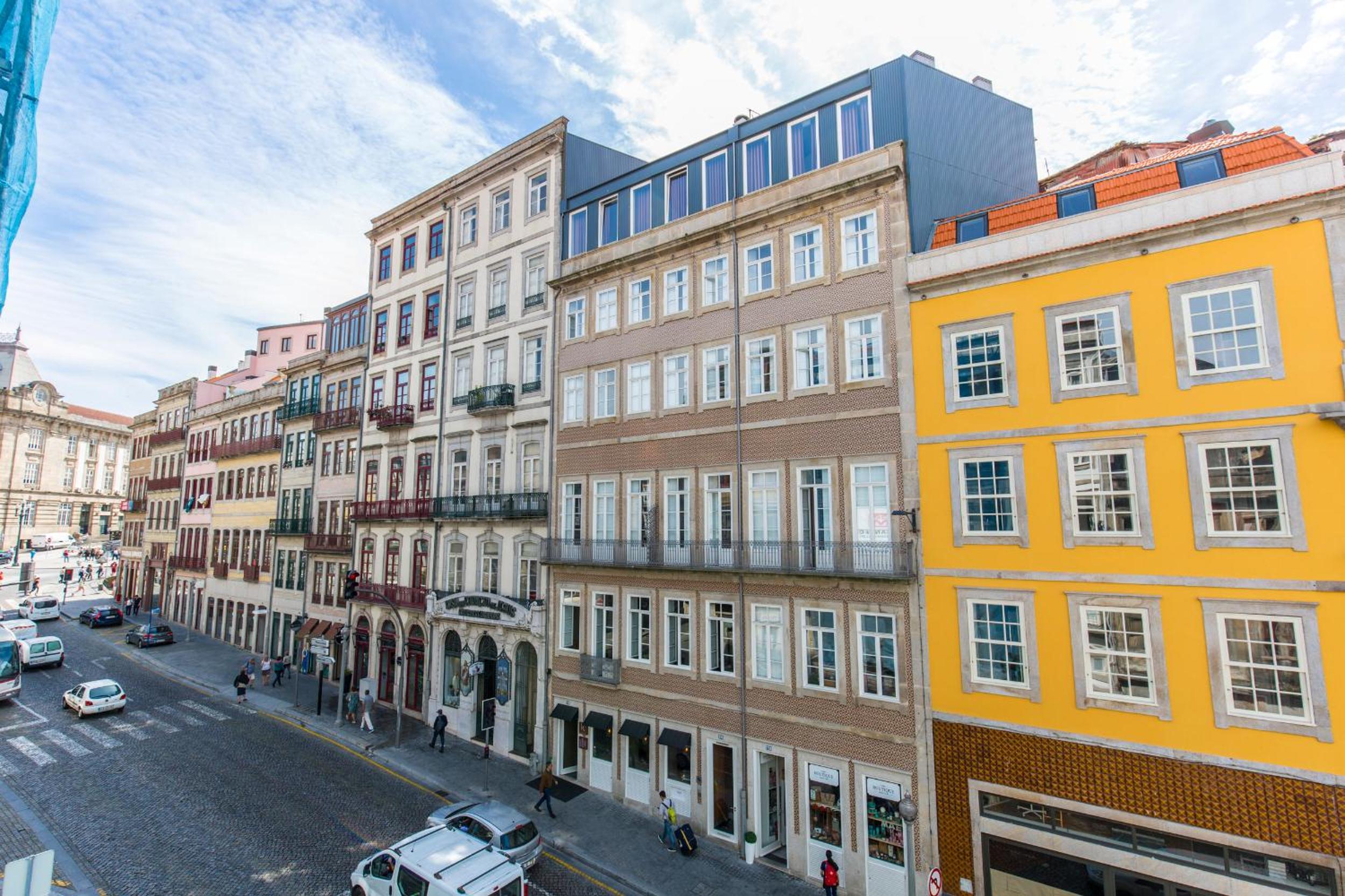 Downtown Porto Mouzinho Studio Apts
