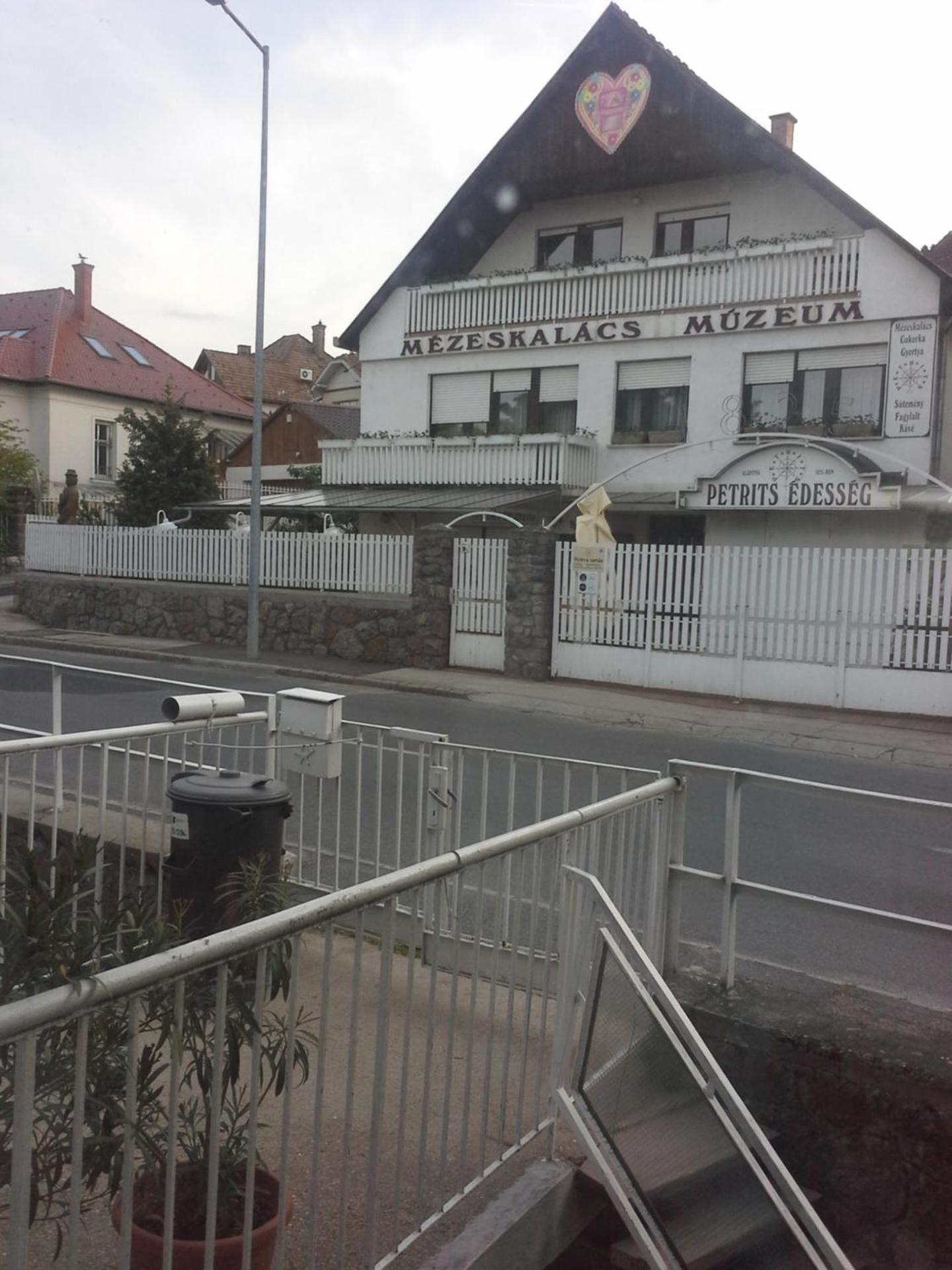 Photo 36