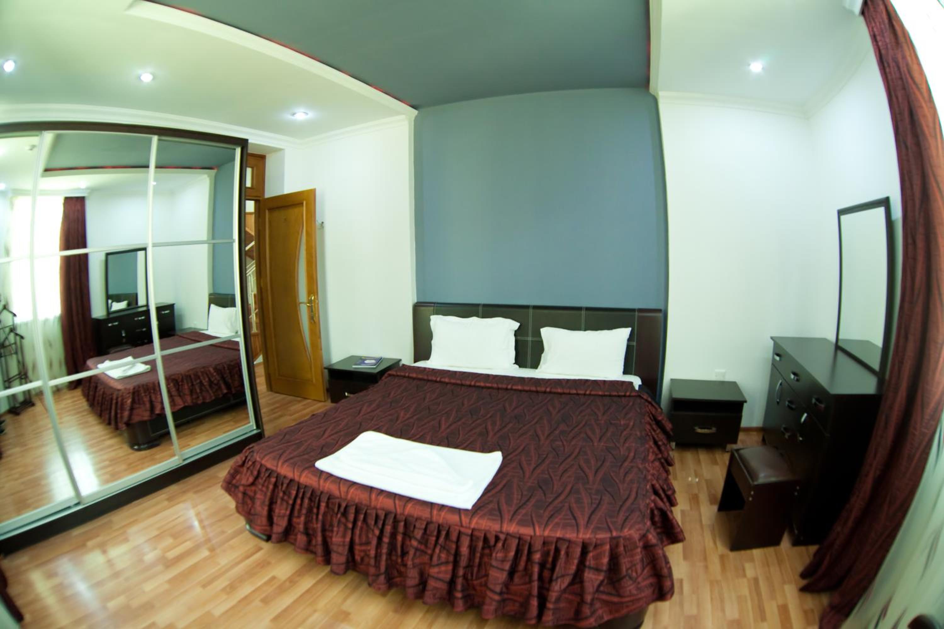 Panorama Villa Lux Hotel view 3