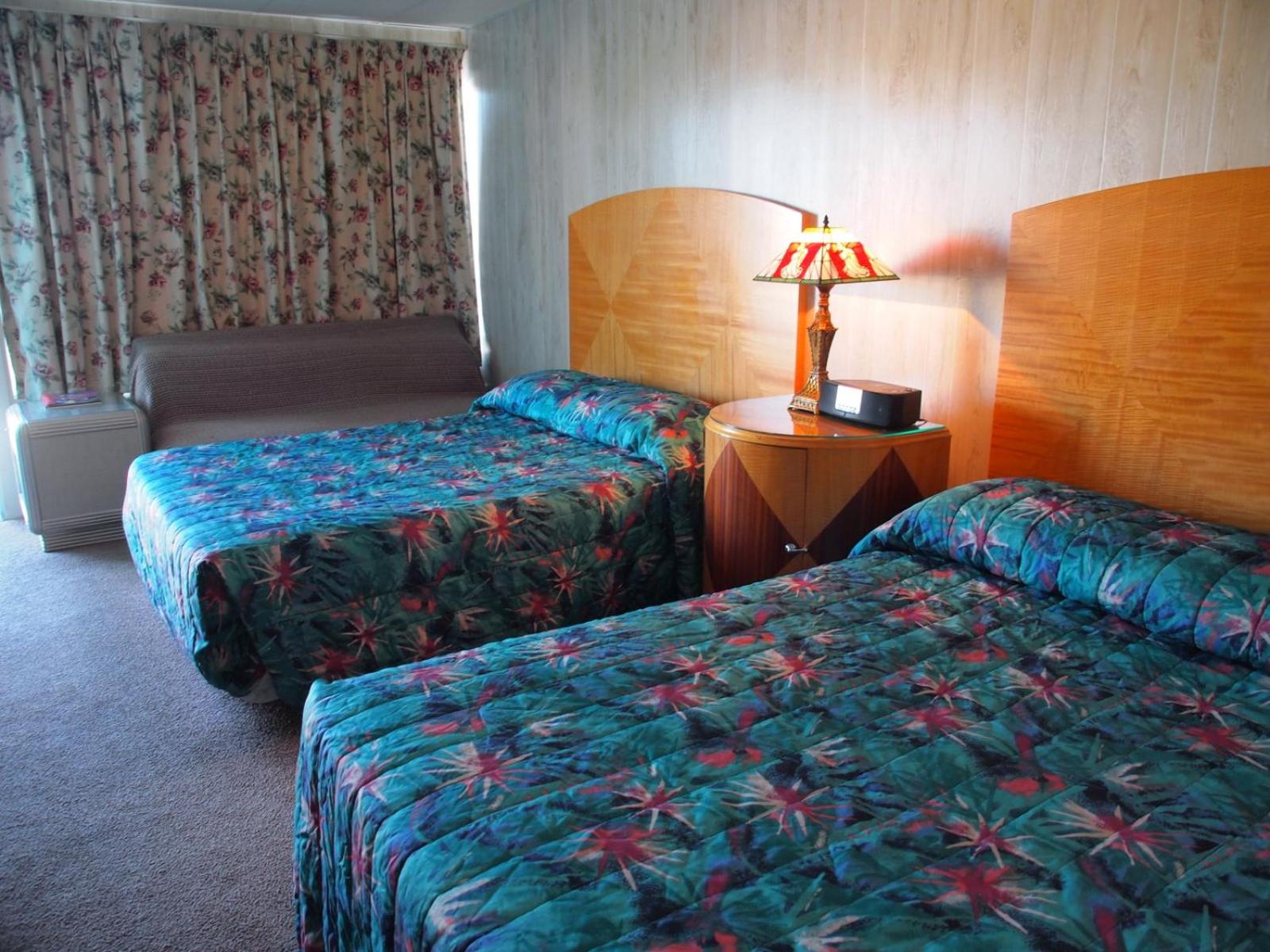 Suitcase Motel & Travel