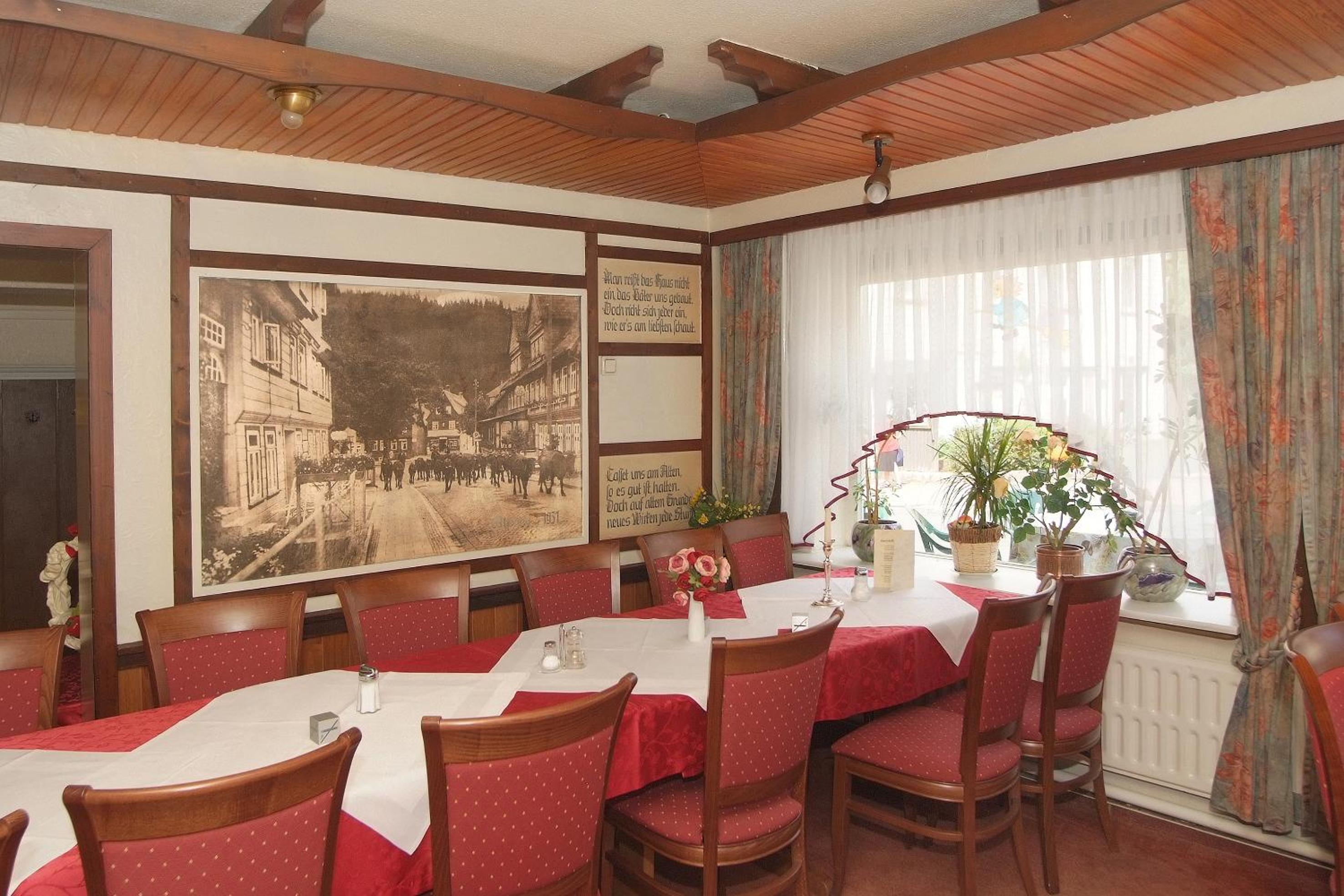 Hotel-Café-Restaurant Parkhaus