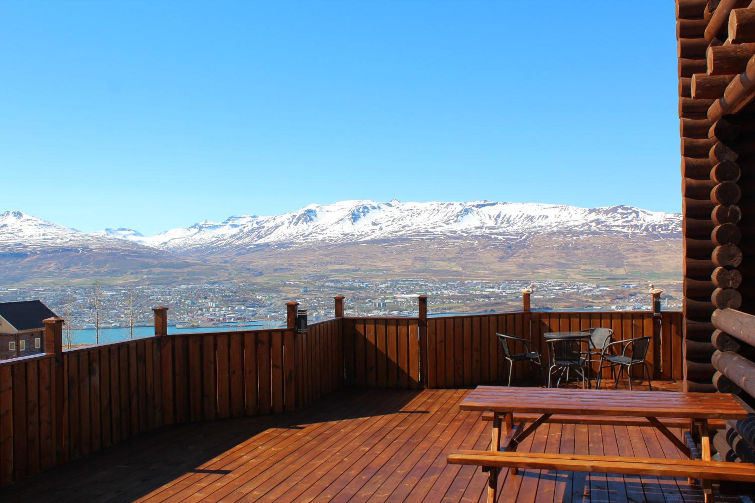 Akureyri Log Cabin